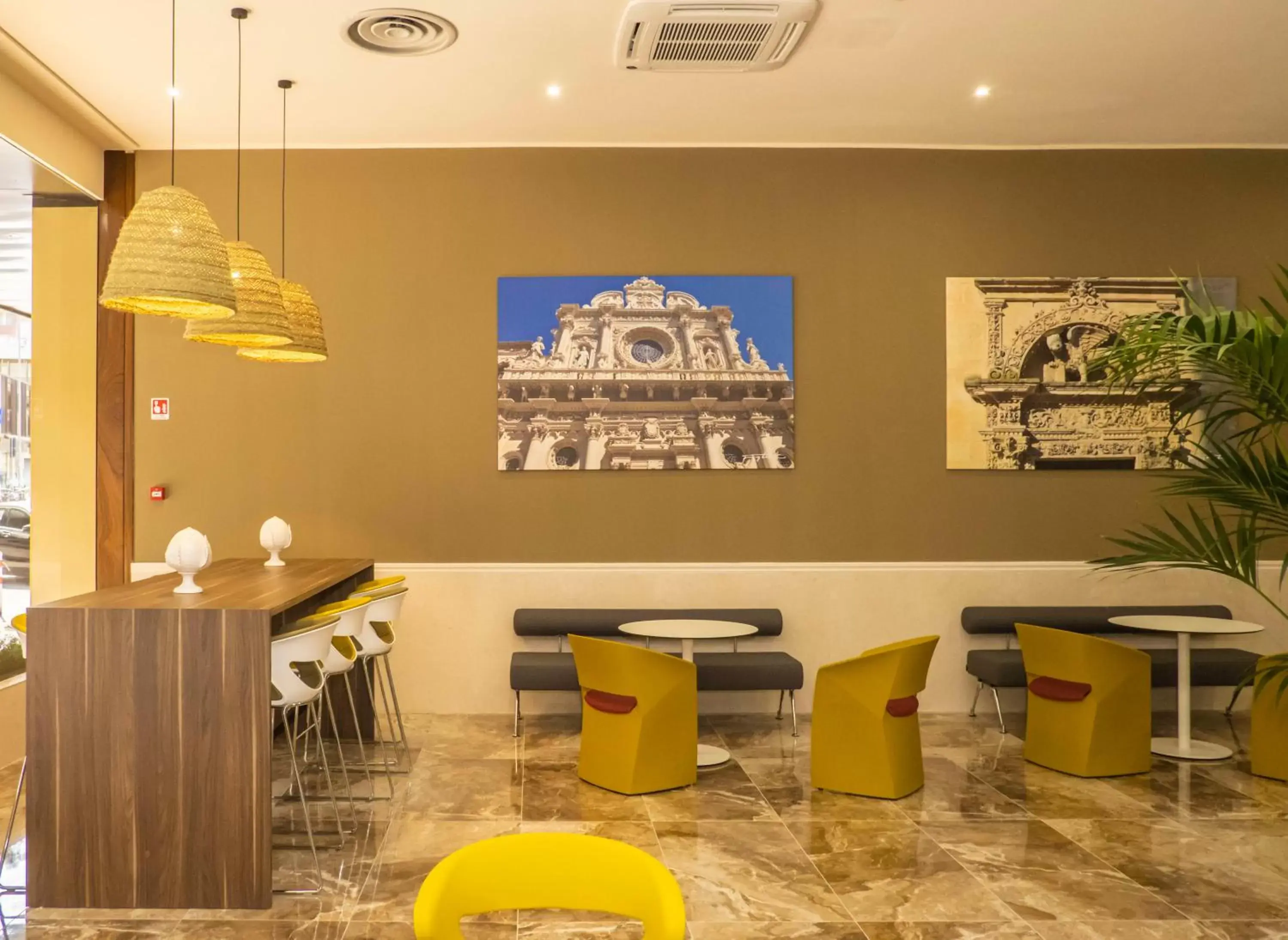 Lounge/Bar in Mercure Hotel President Lecce