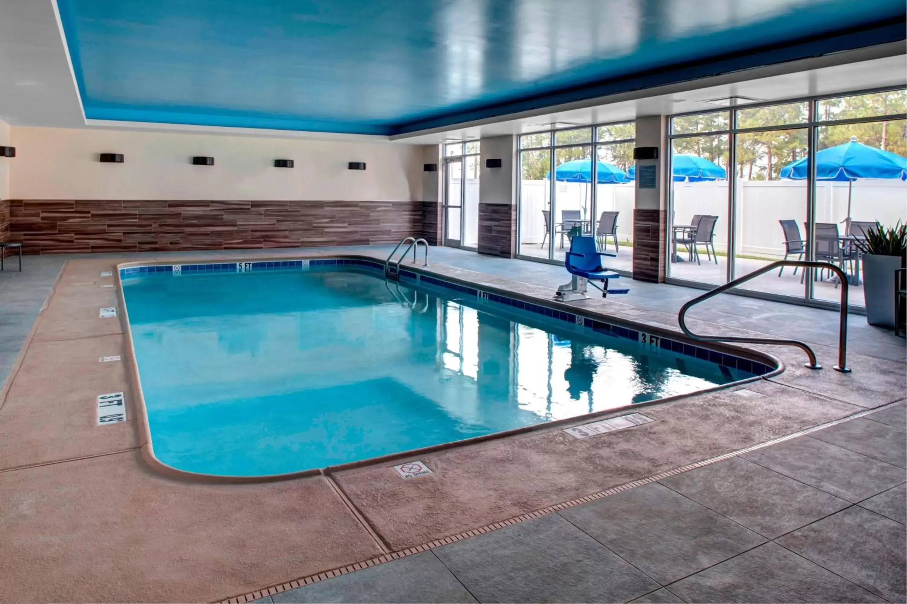 Swimming Pool in Fairfield Inn & Suites by Marriott Douglas