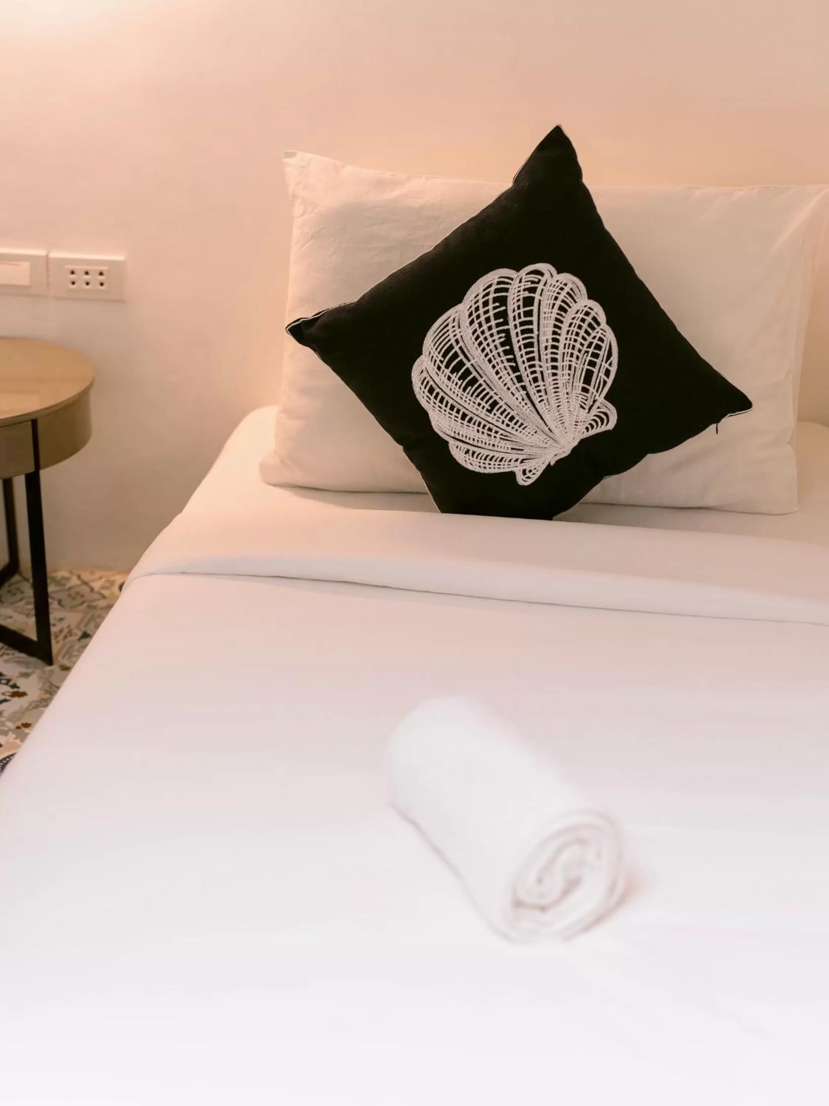 Bed in J Boutique Hotel El Nido Managed by H Hospitality Group