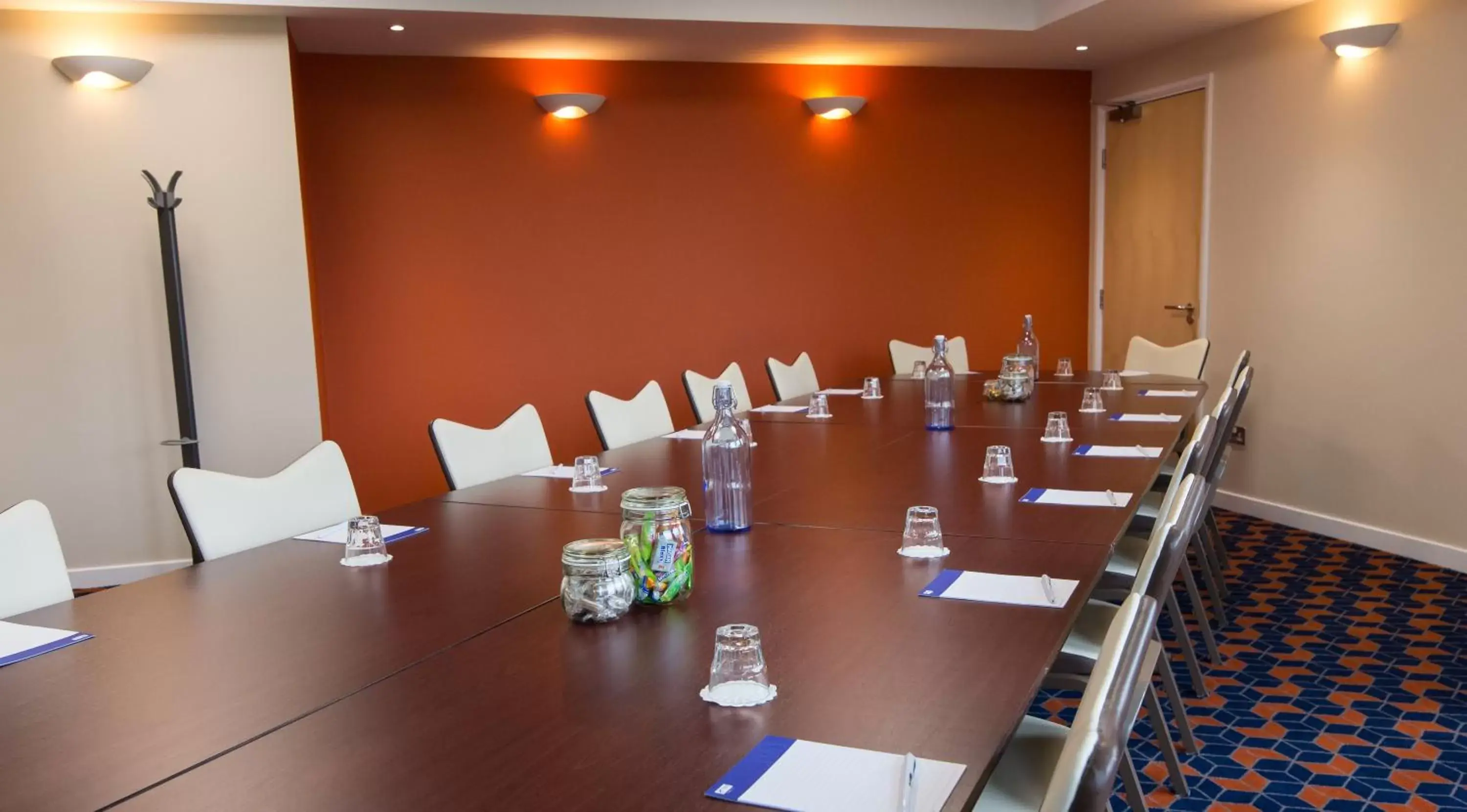 Meeting/conference room in Holiday Inn Express Dunfermline, an IHG Hotel