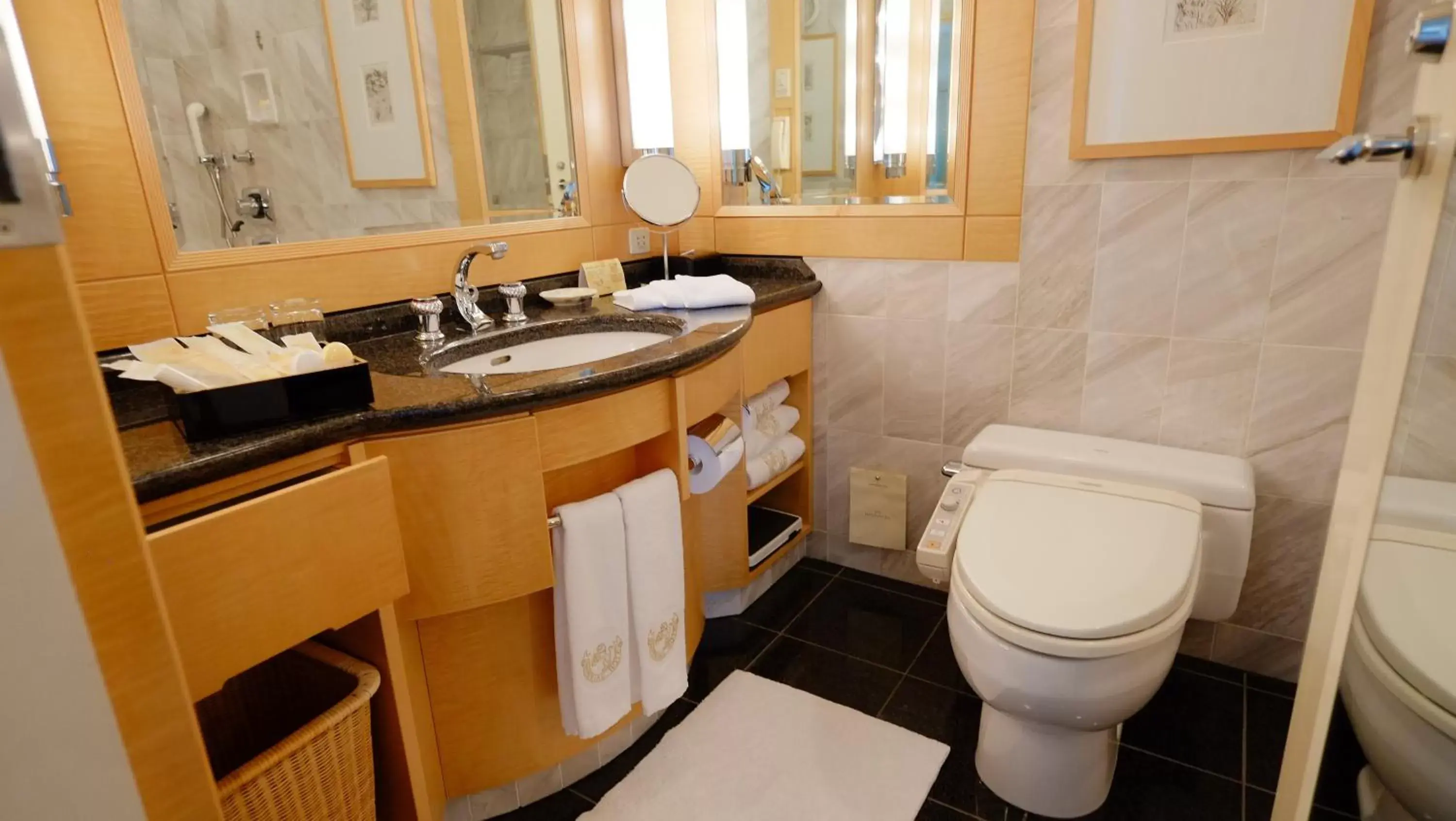 Bathroom in Imperial Hotel Osaka