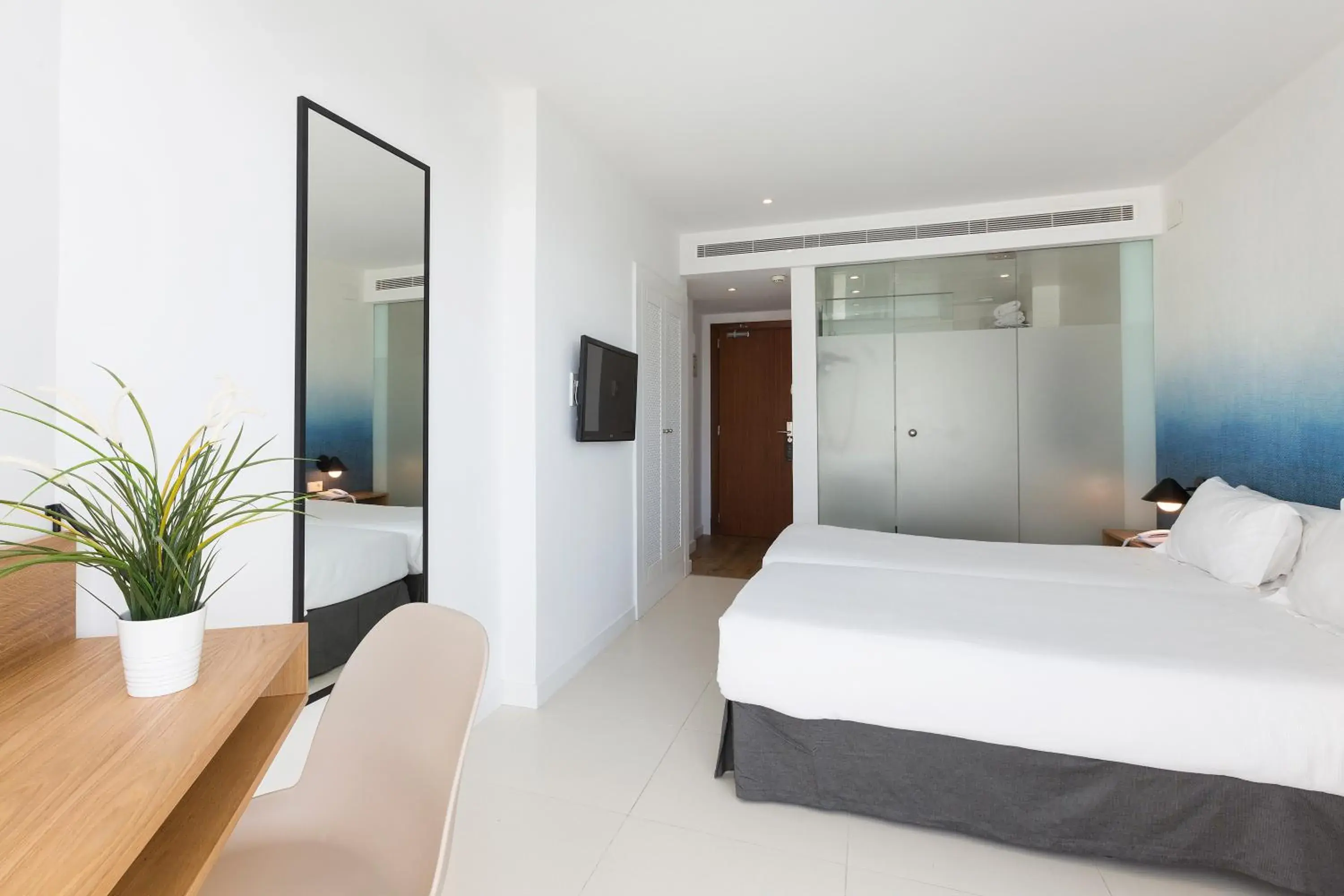 Bedroom in HM Tropical