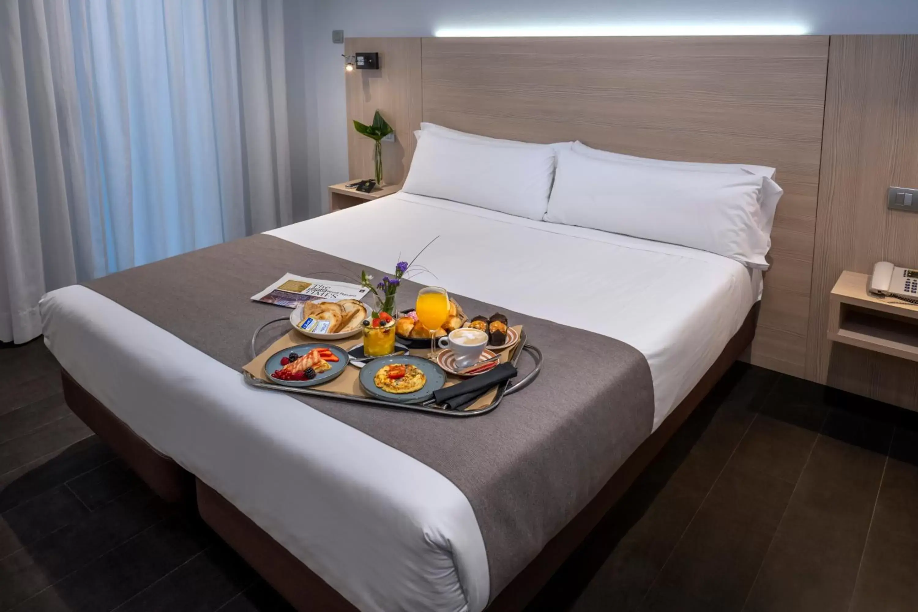 Bed in Hotel Serhs Rivoli Rambla