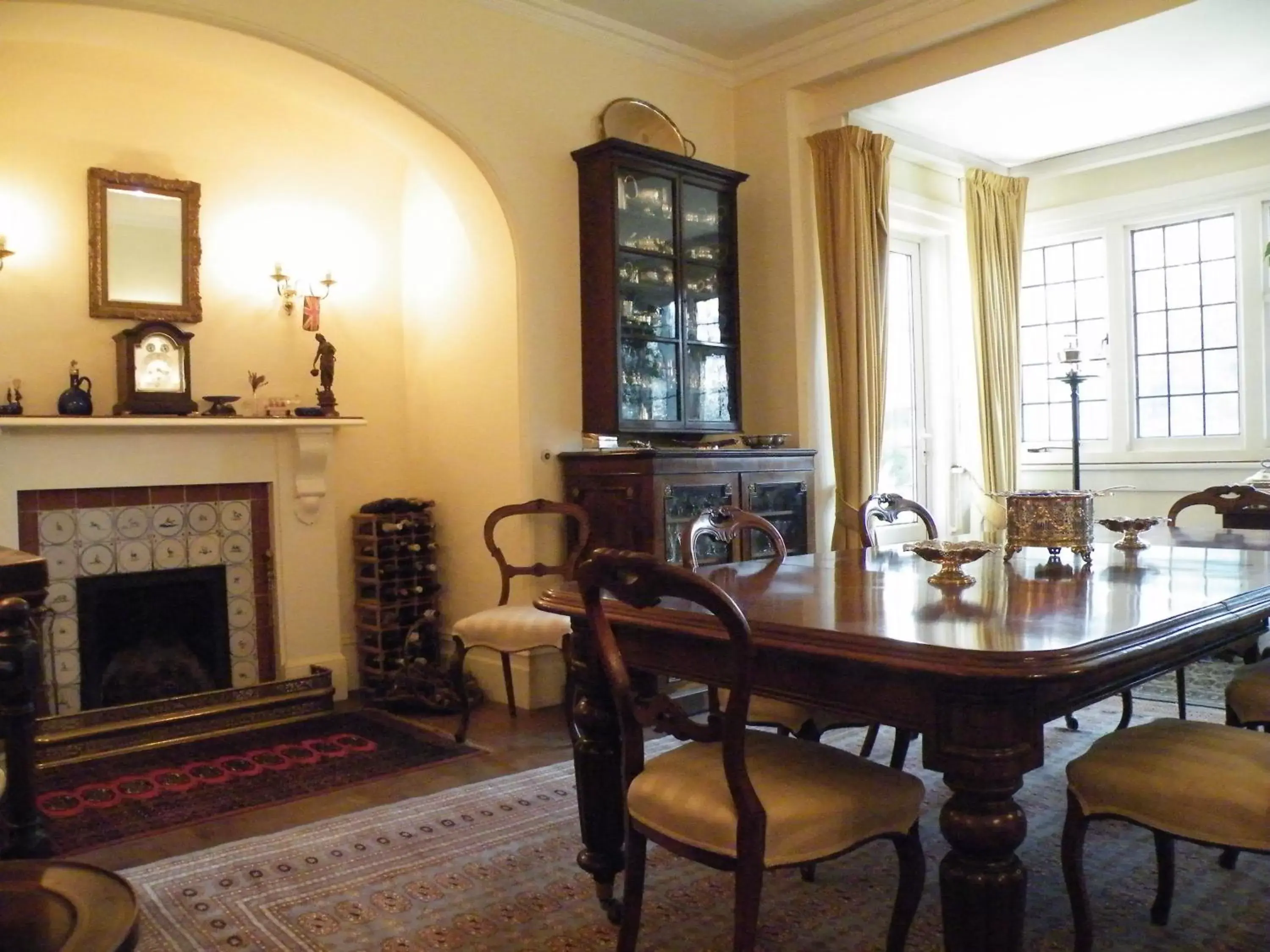 Food and drinks, Dining Area in Broadlands Gate