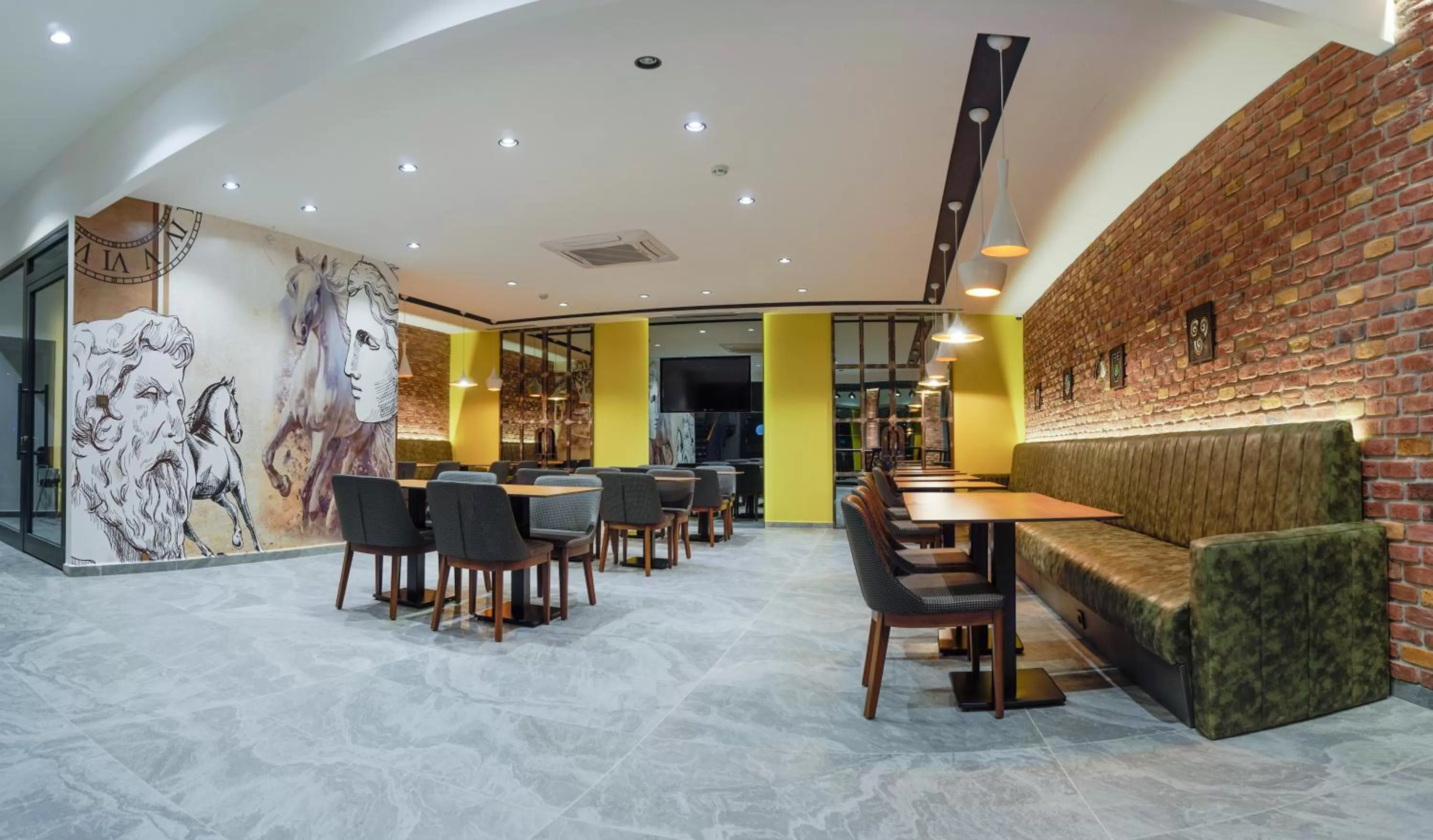 Restaurant/places to eat in Nox Suite Rezidans