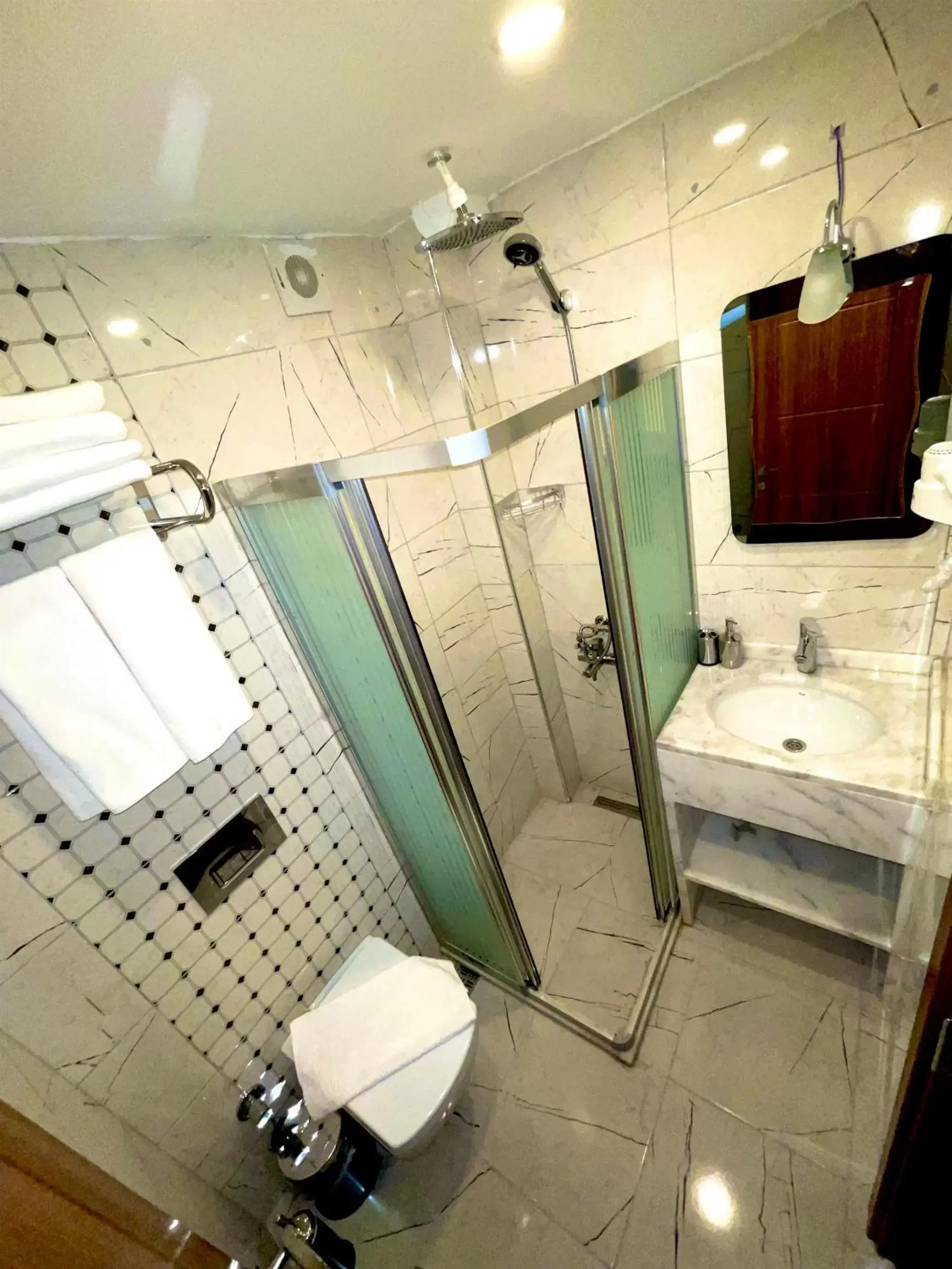 Shower, Bathroom in Zem Hotel