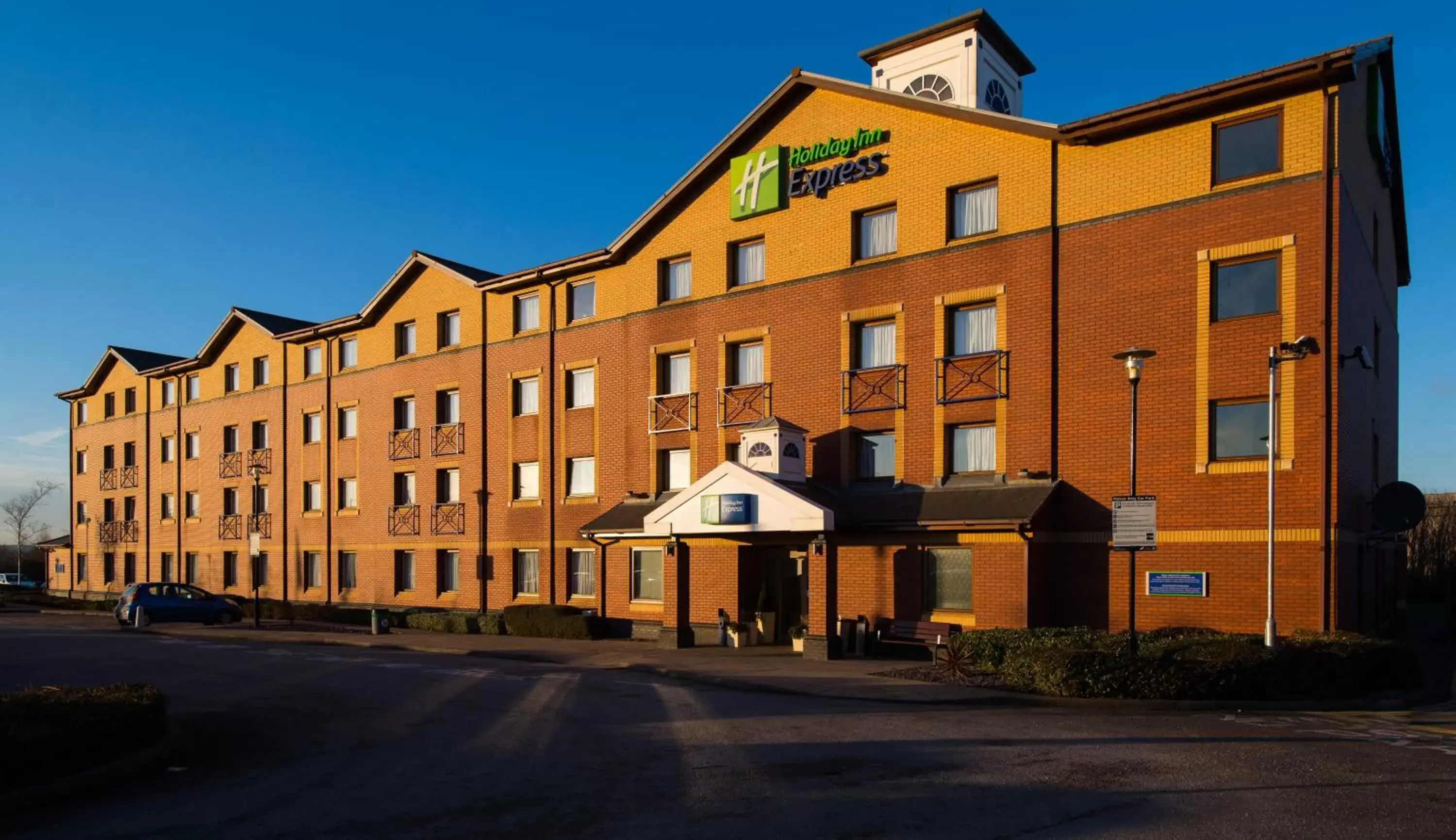 Property Building in Holiday Inn Express Stoke-On-Trent, an IHG Hotel