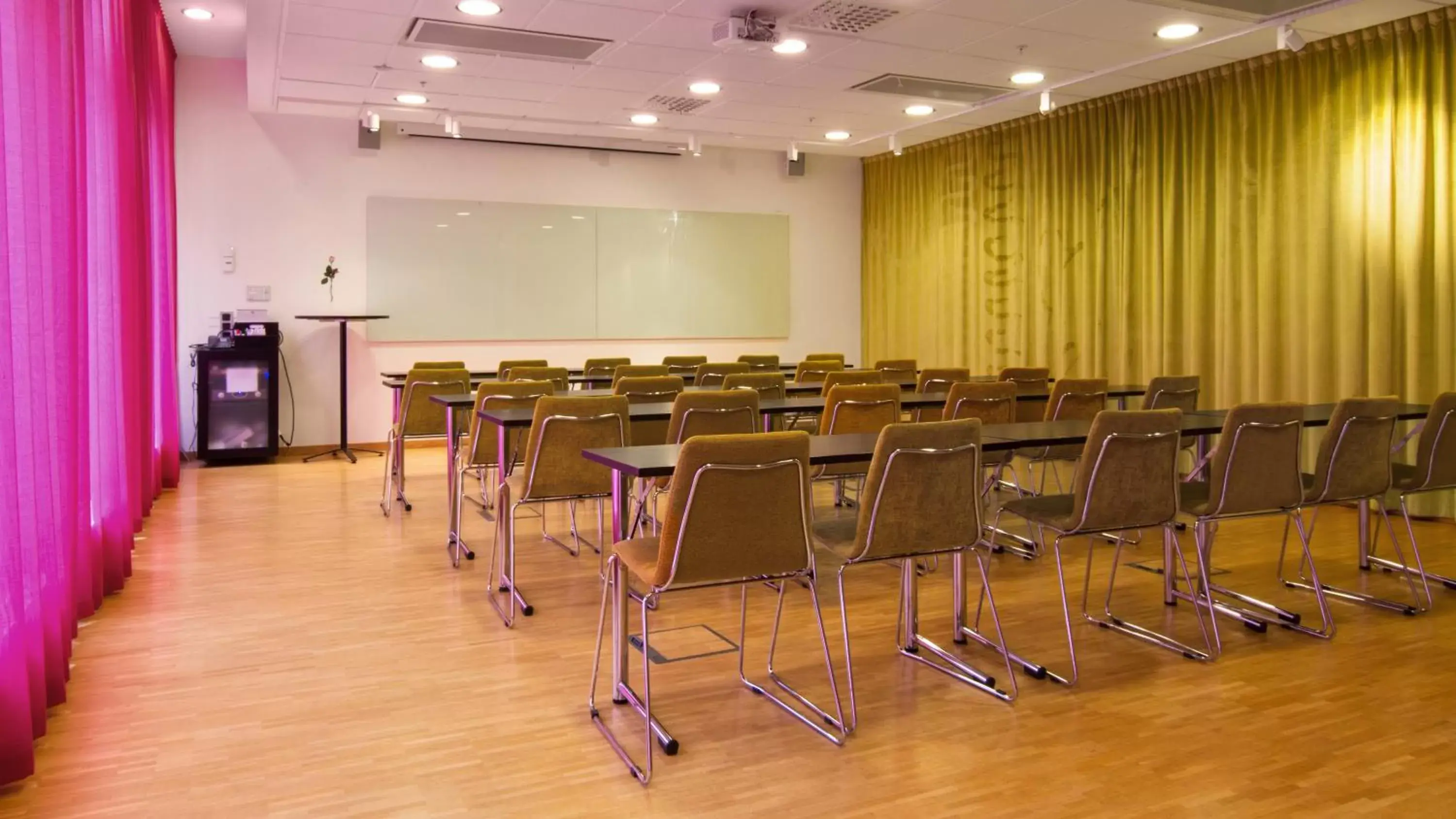 Meeting/conference room in Best Western Plus Time Hotel