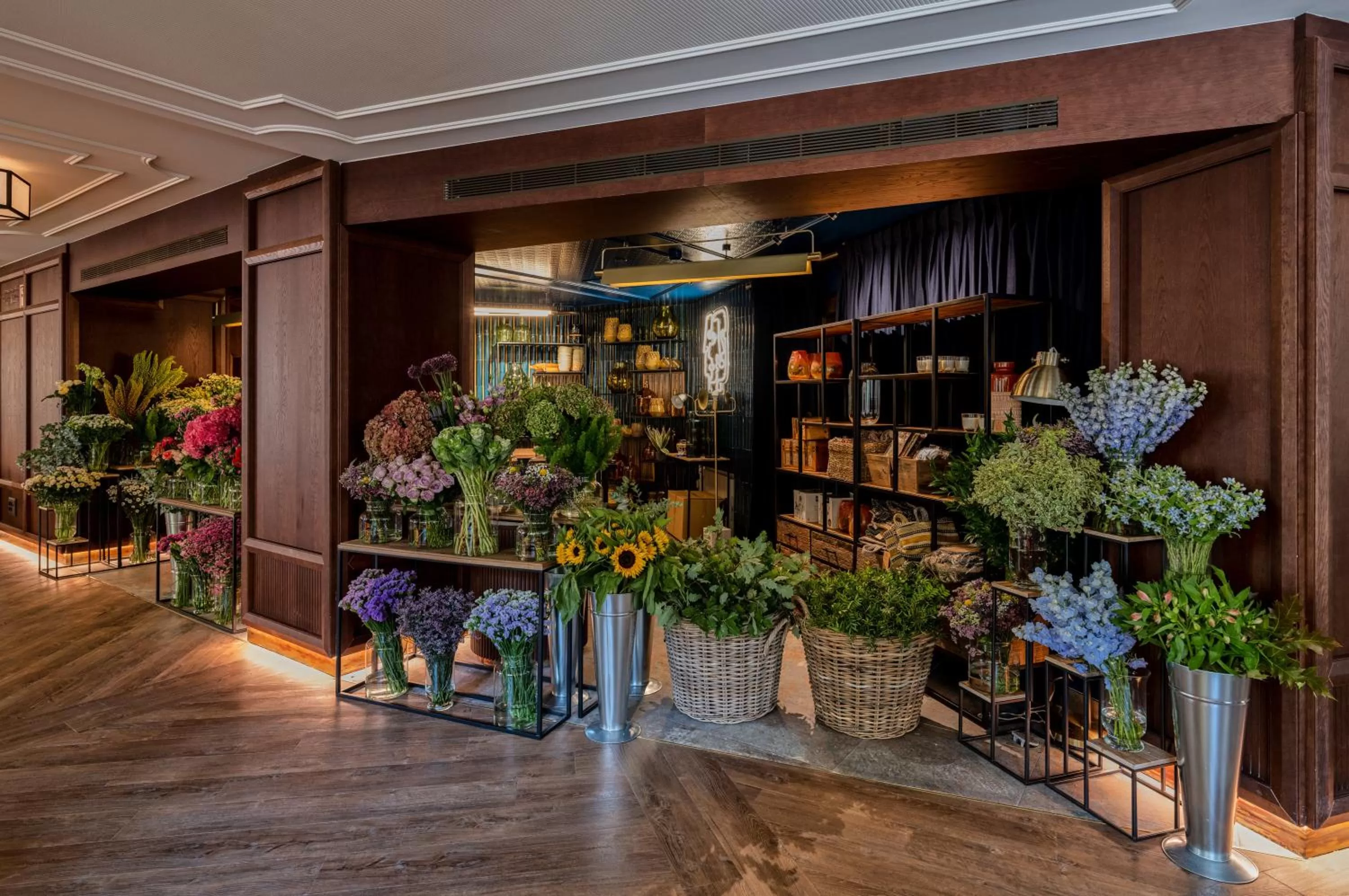 On-site shops in Only YOU Hotel Valencia