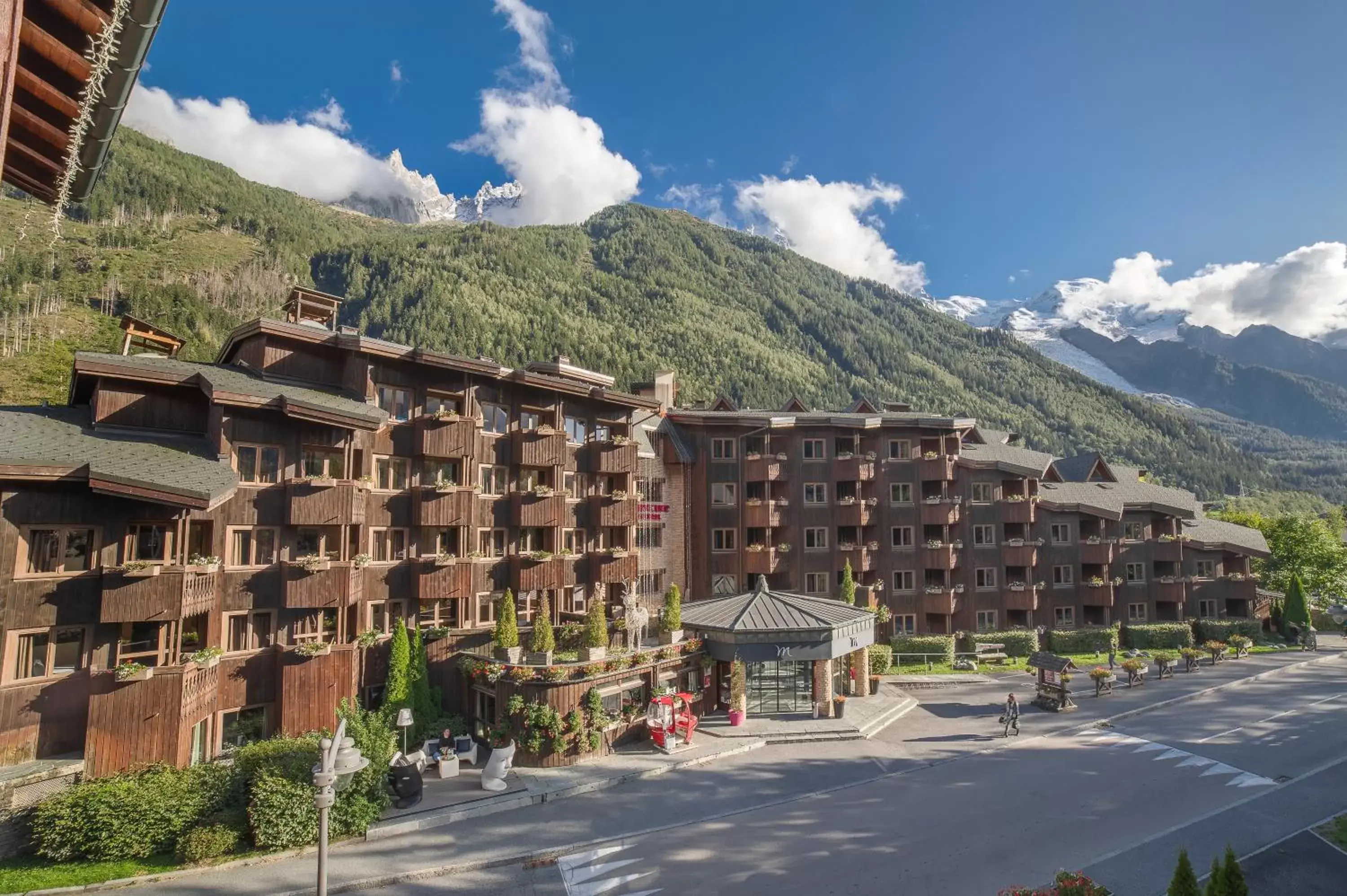 Property Building in Mercure Chamonix Centre