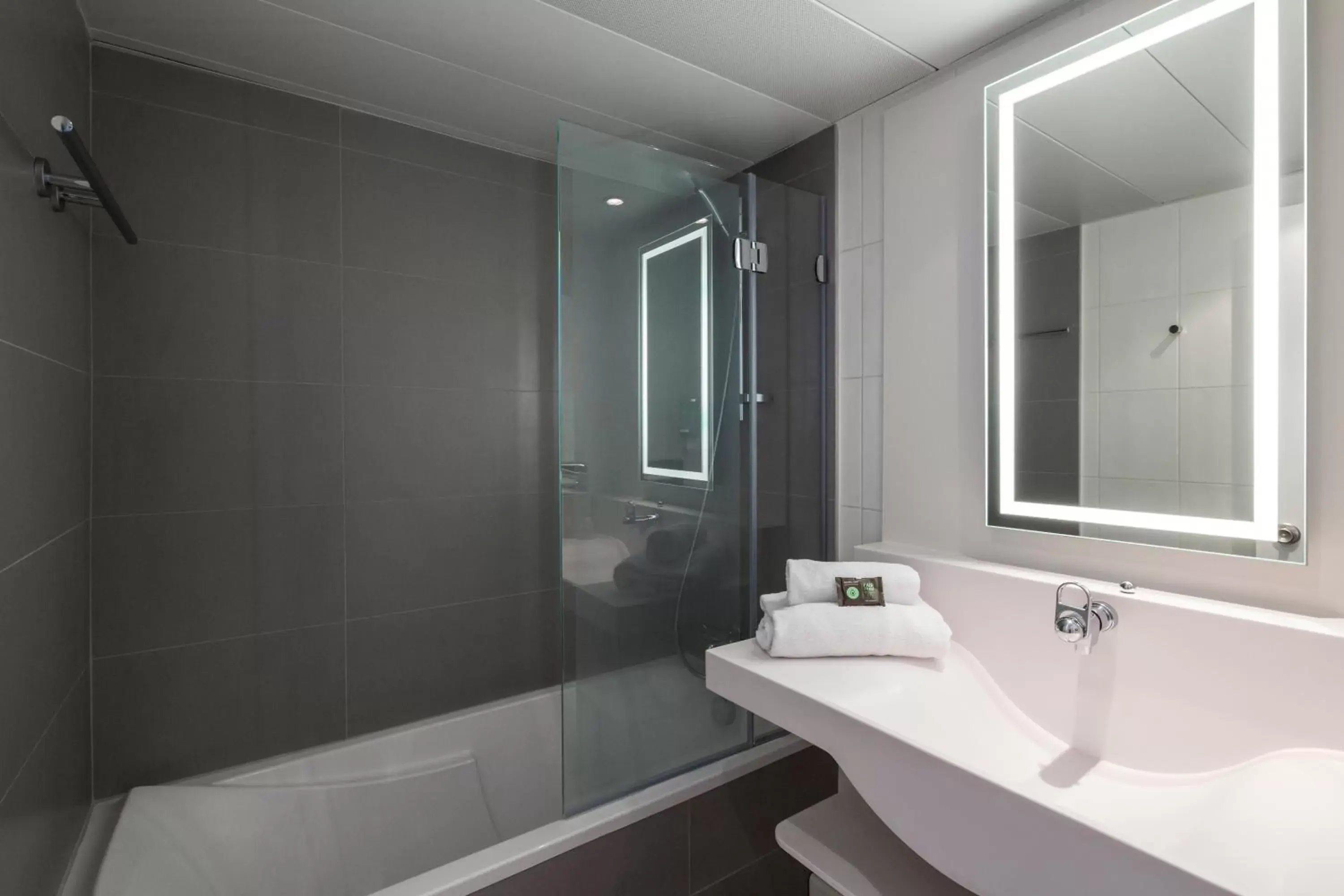 Bathroom in Novotel Bordeaux Centre Ville