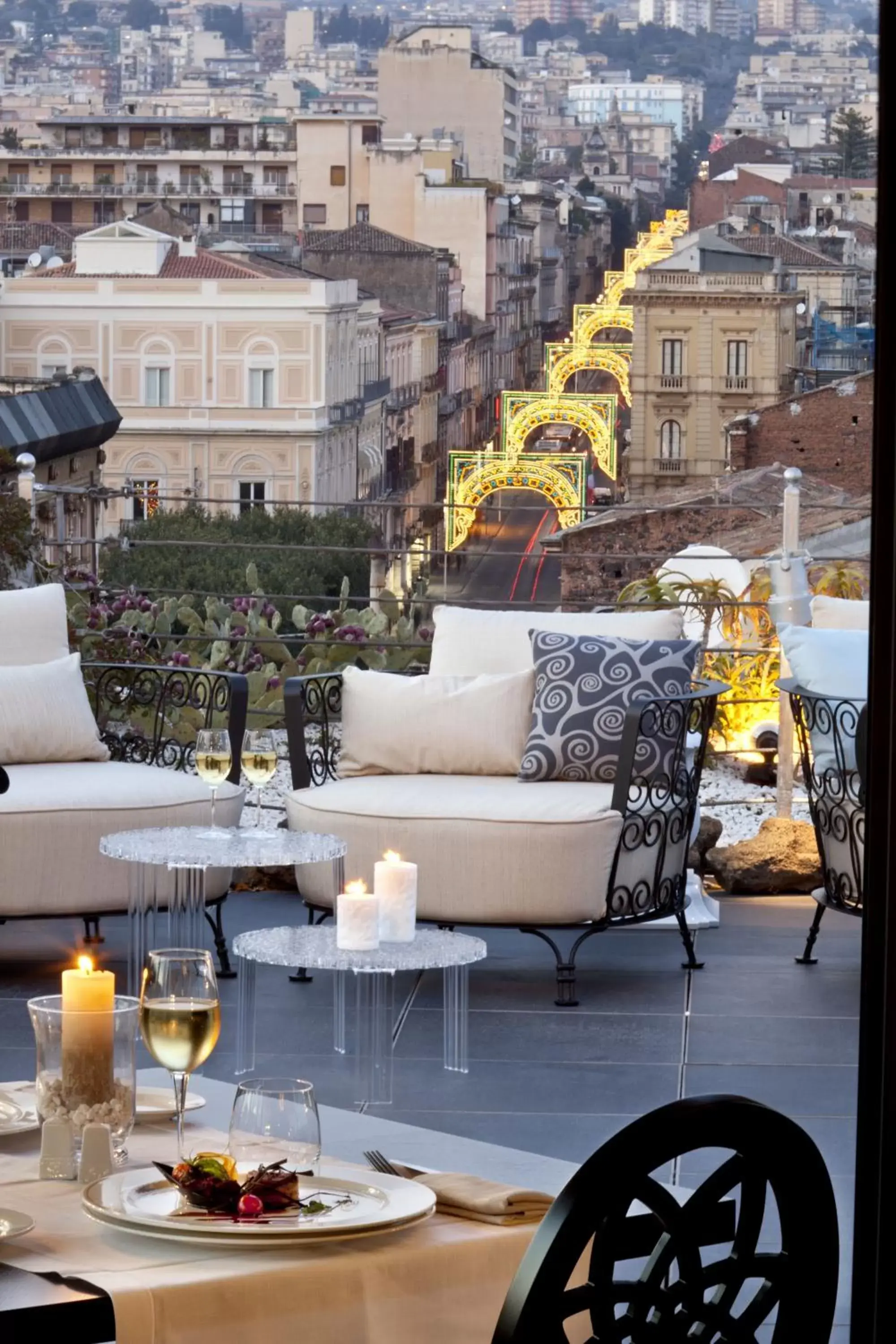 Restaurant/Places to Eat in Palace Catania | UNA Esperienze