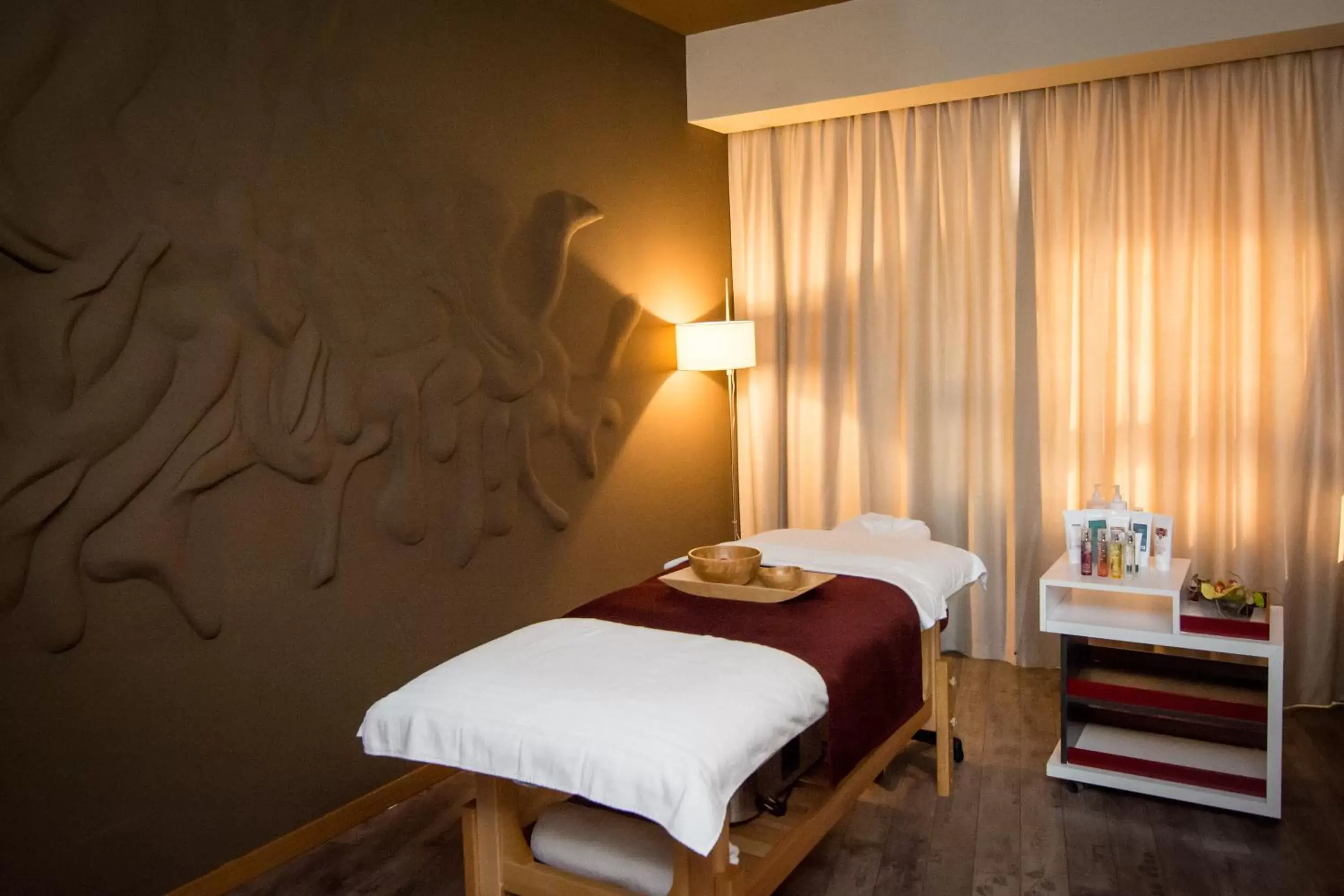 Massage, Spa/Wellness in Ramada by Wyndham Oradea