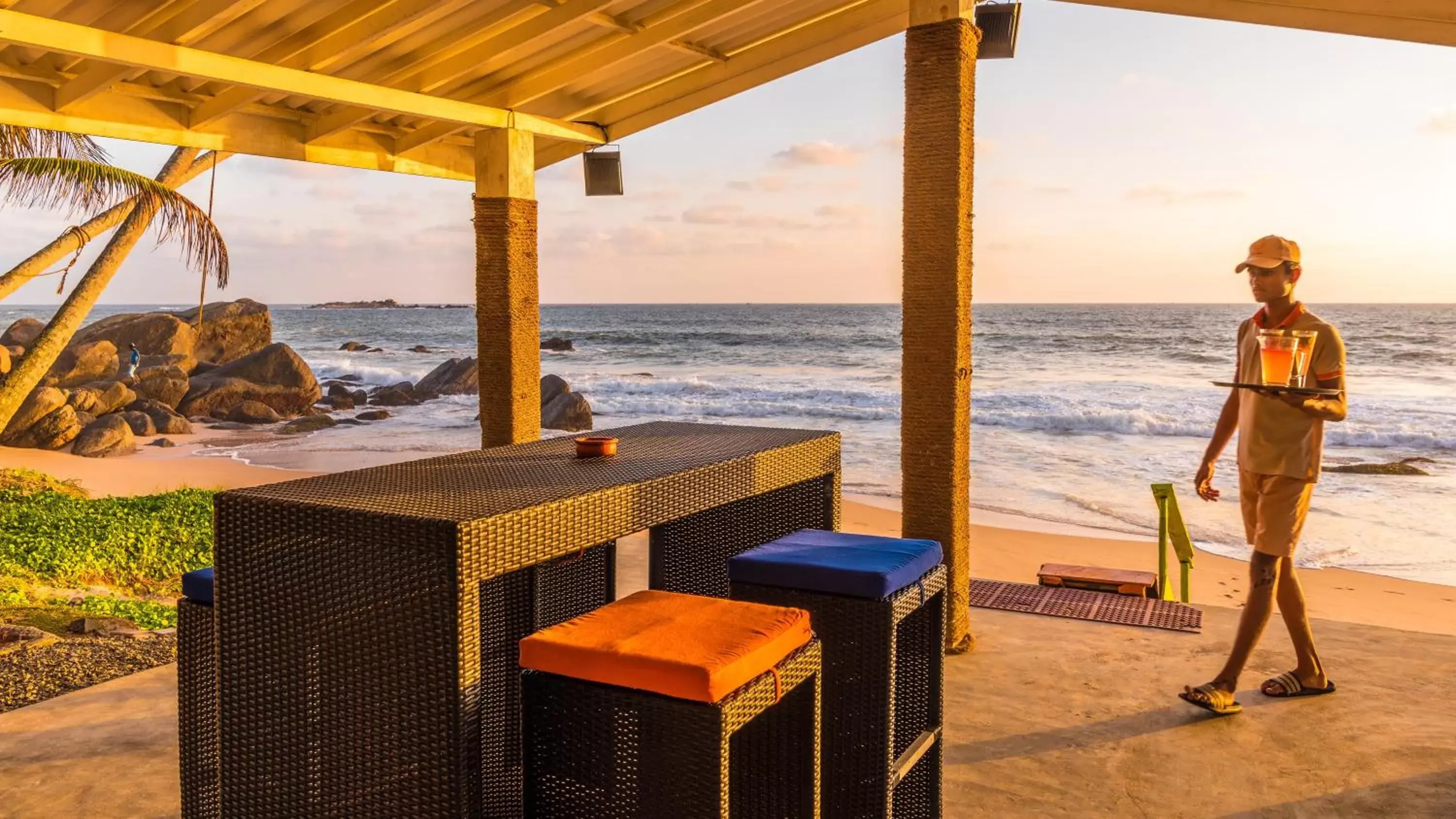 Lounge or bar in Hotel J Ambalangoda Lounge or bar in Hotel J Ambalangoda