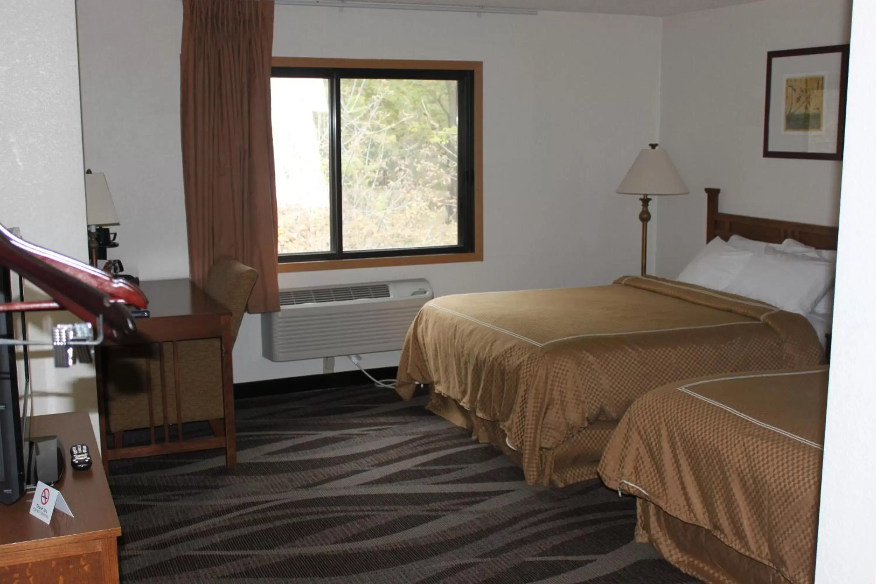 Bed in Boarders Inn and Suites by Cobblestone Hotels - Ripon