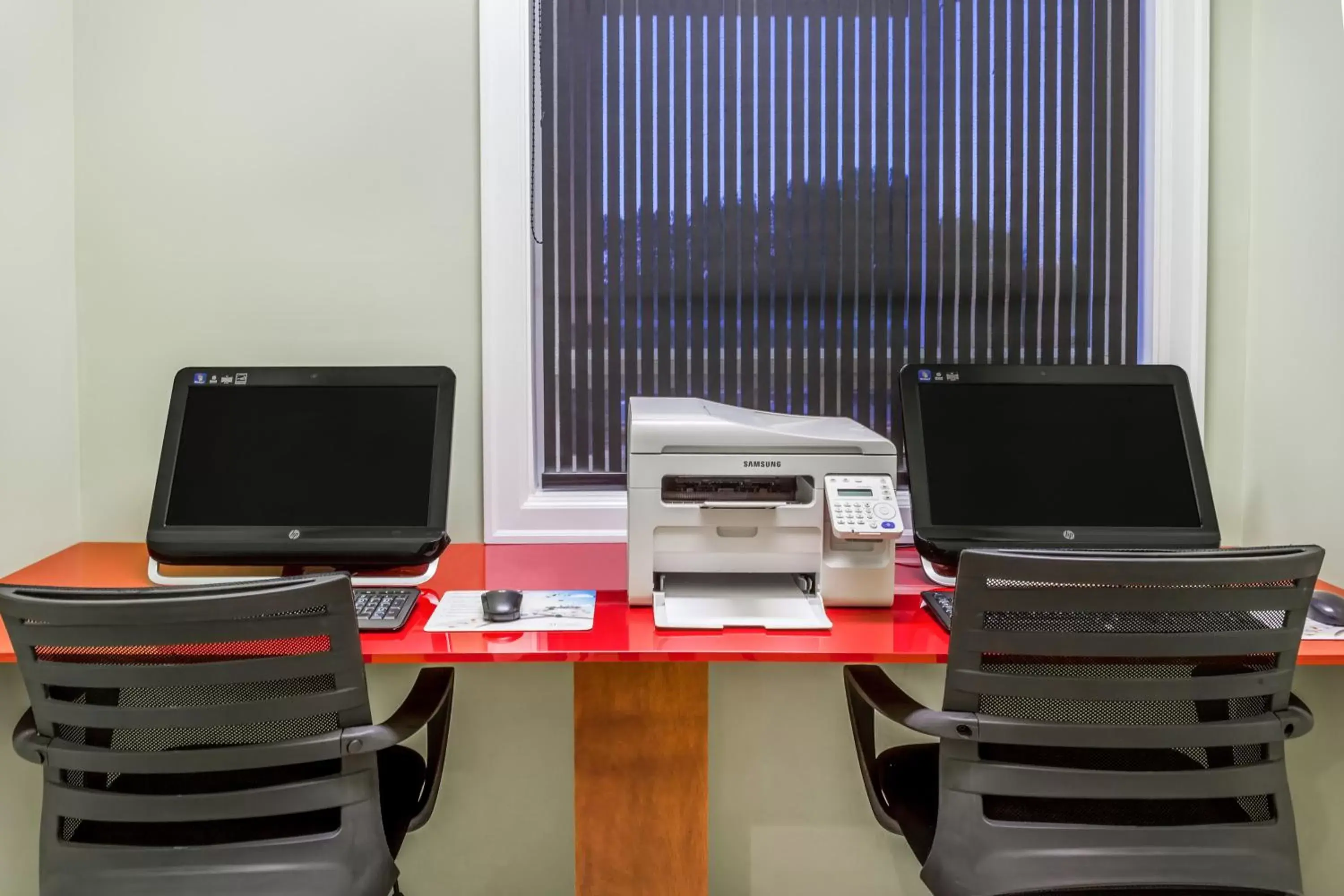 locker, Business Area/Conference Room in Ramada by Wyndham Carlyle