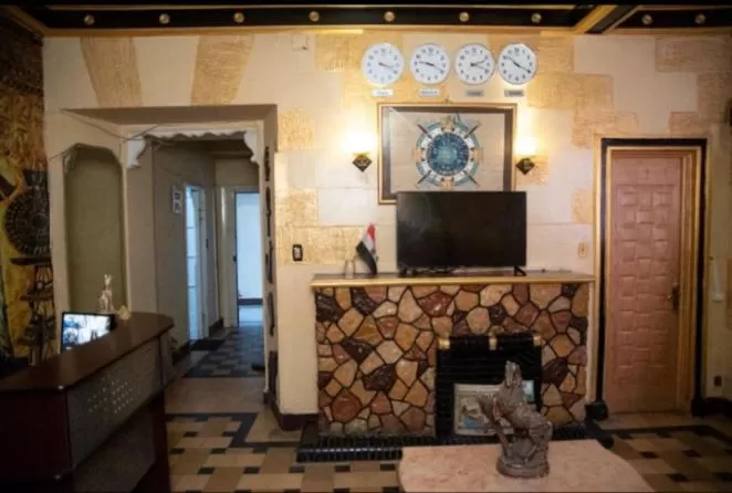 Seating area, TV/Entertainment Center in Castle Hotel