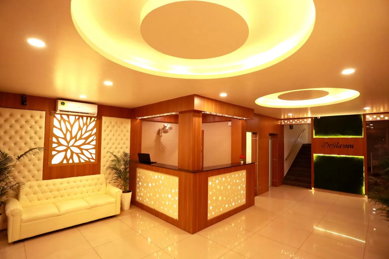 Lobby or reception in ORFILA INN Airport Hotel