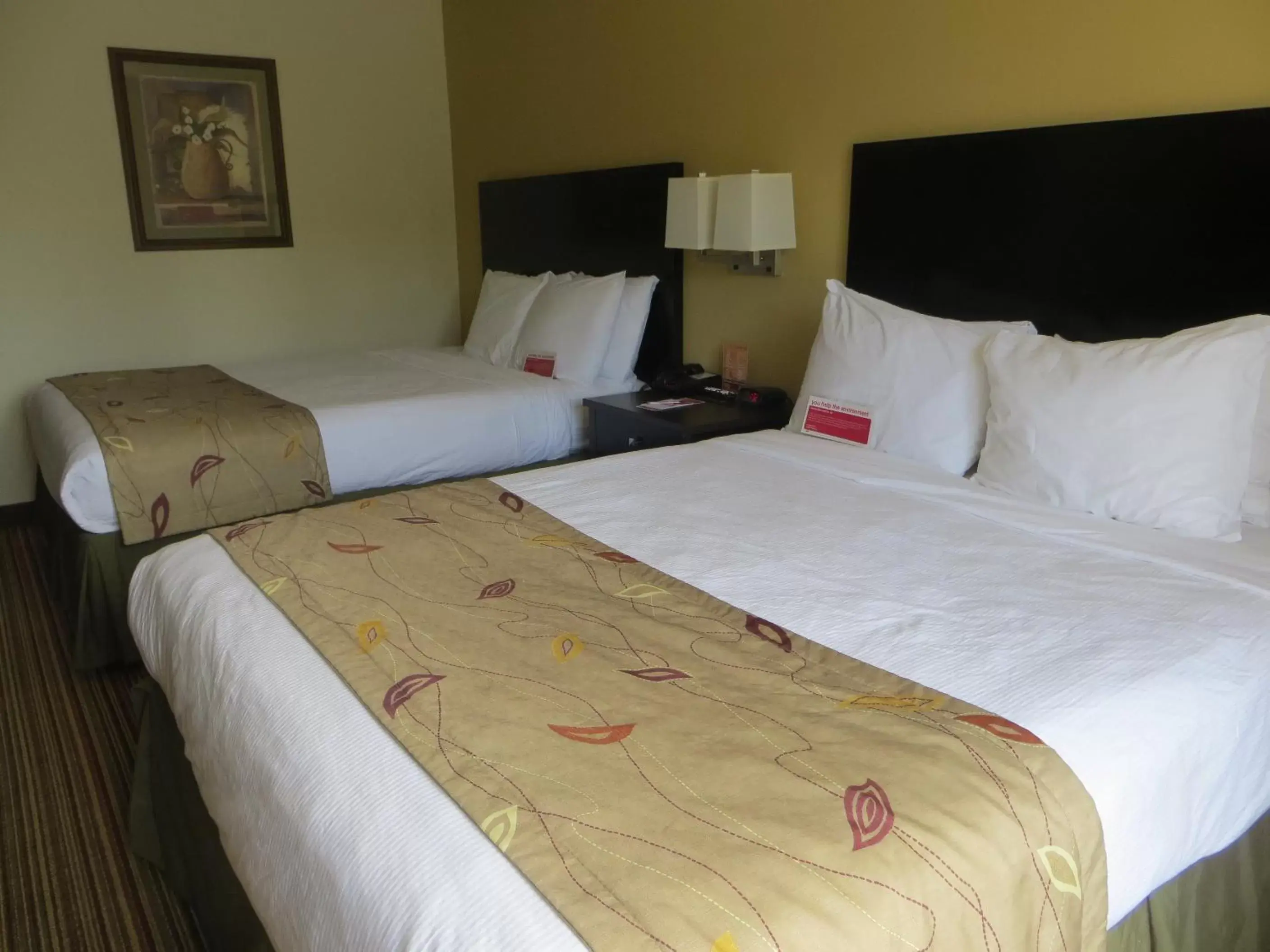 Bed in Ramada by Wyndham Wisconsin Dells I-90 Bed in Ramada by Wyndham Wisconsin Dells I-90