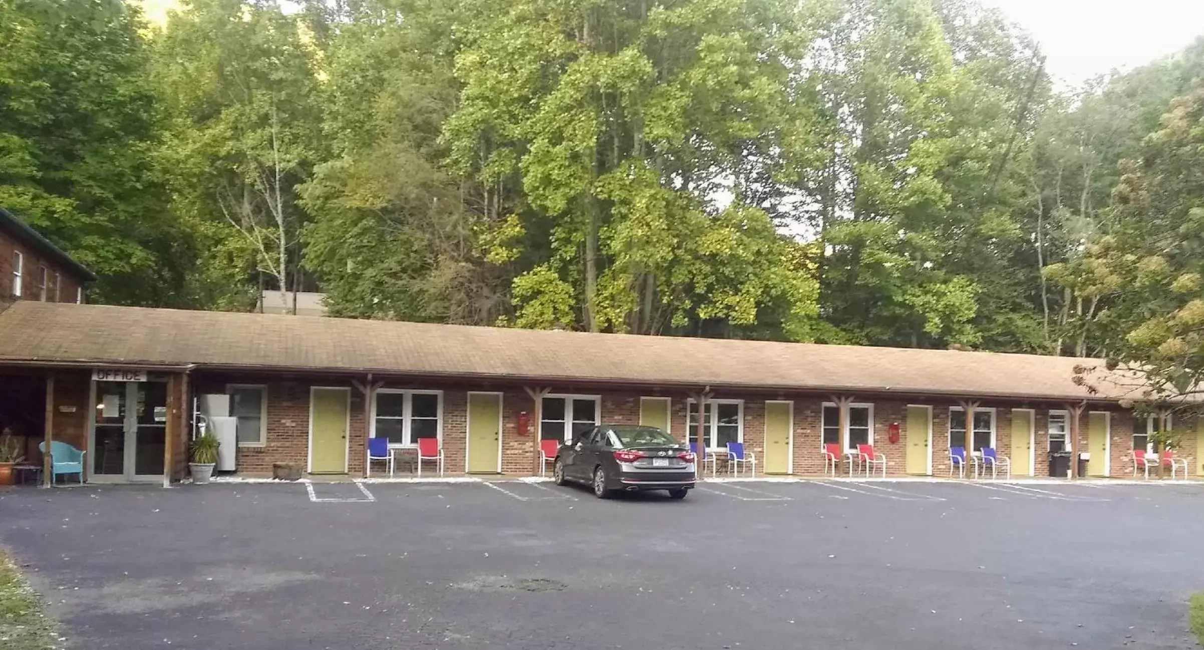 Property Building in Stony Creek Motel