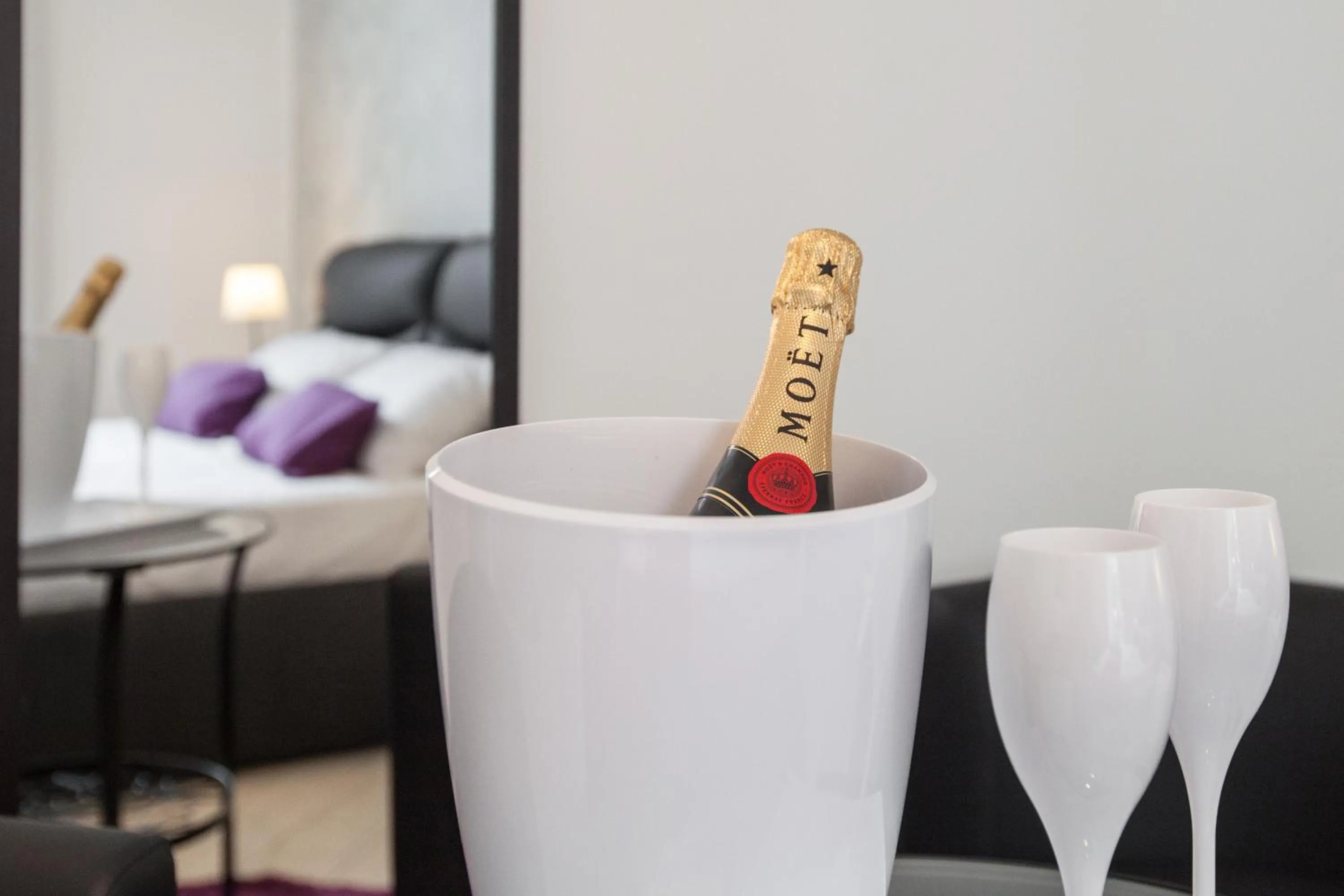 Food and drinks, Bed in Rome Central Rooms