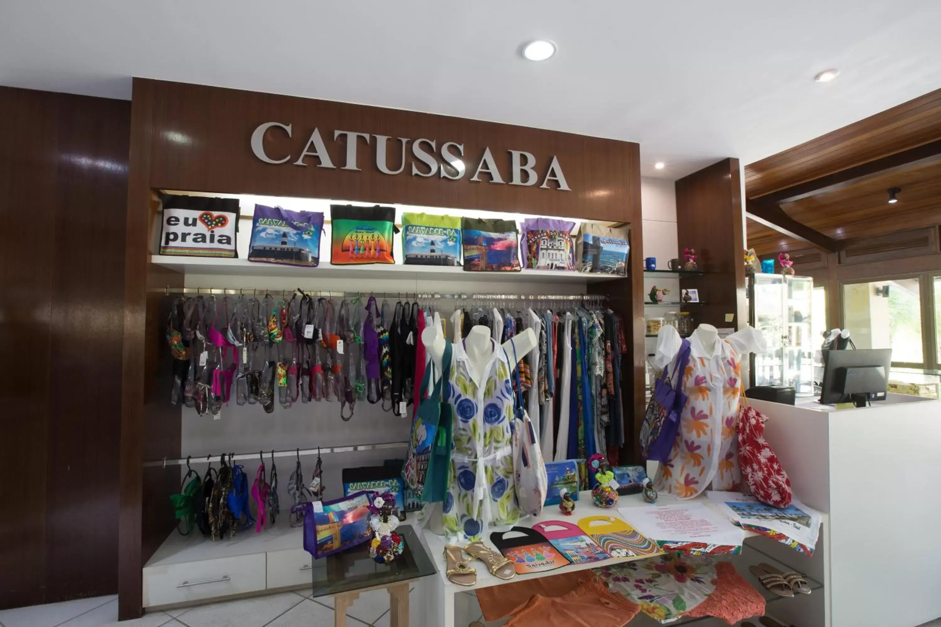 On-site shops in Catussaba Suítes Resort