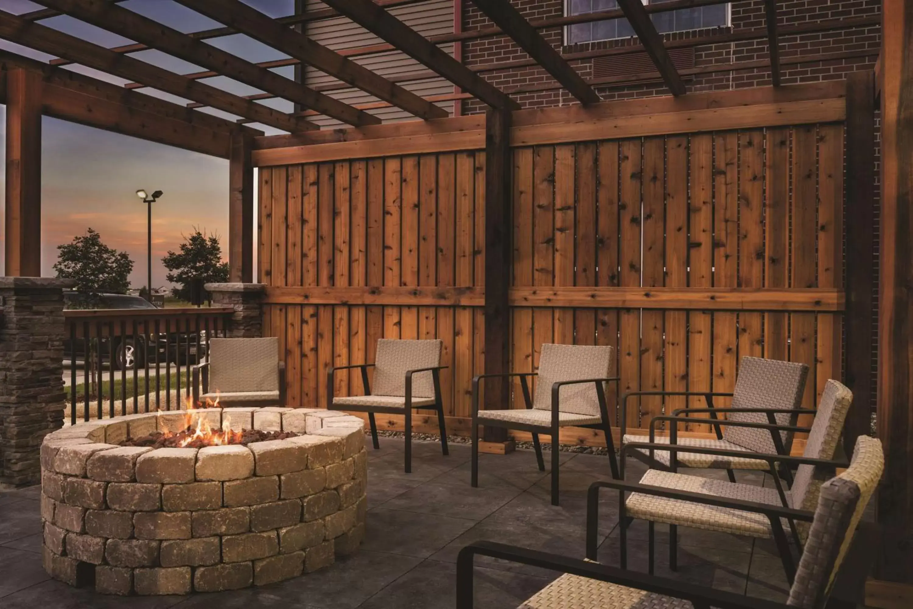 Patio in Country Inn & Suites by Radisson, Coralville, IA