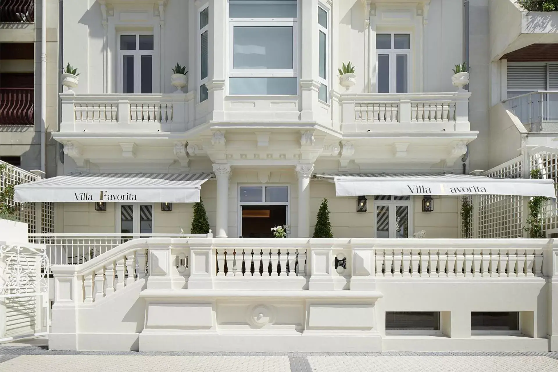 Balcony/Terrace, Property Building in Hotel Boutique Villa Favorita
