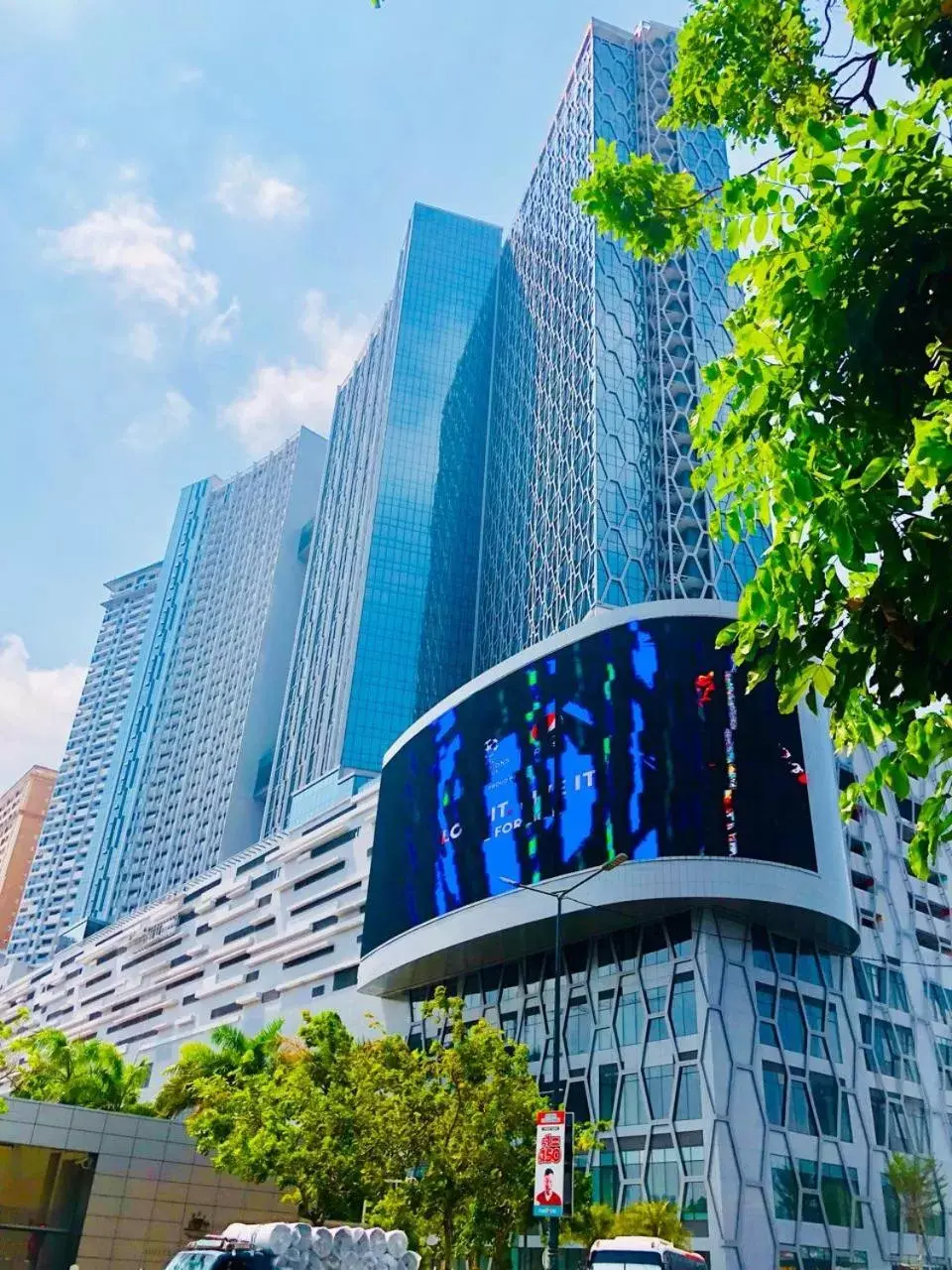 Property building in The Bridge Club Property building in The Bridge Club