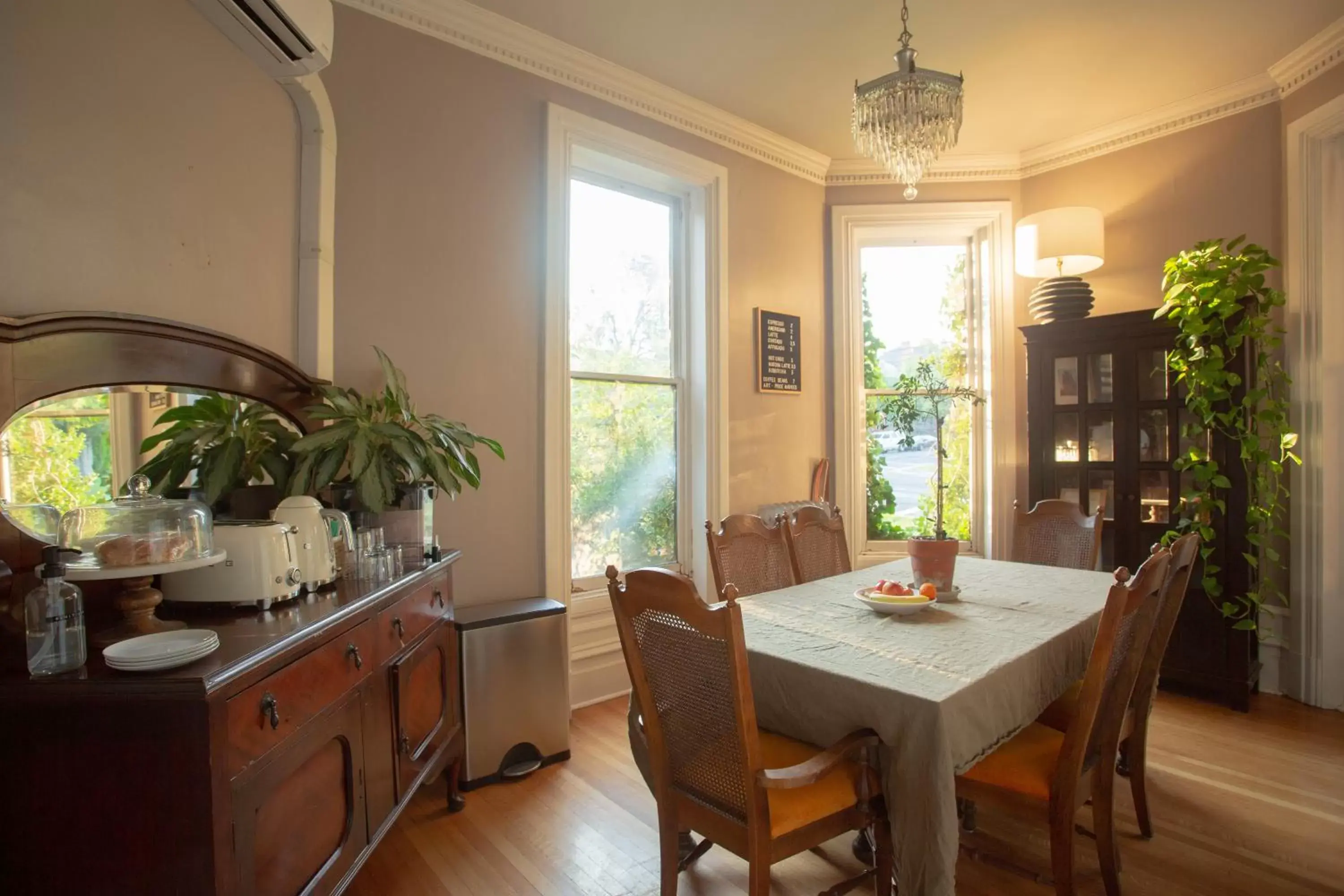 Dining Area in Ellerbeck Bed & Breakfast