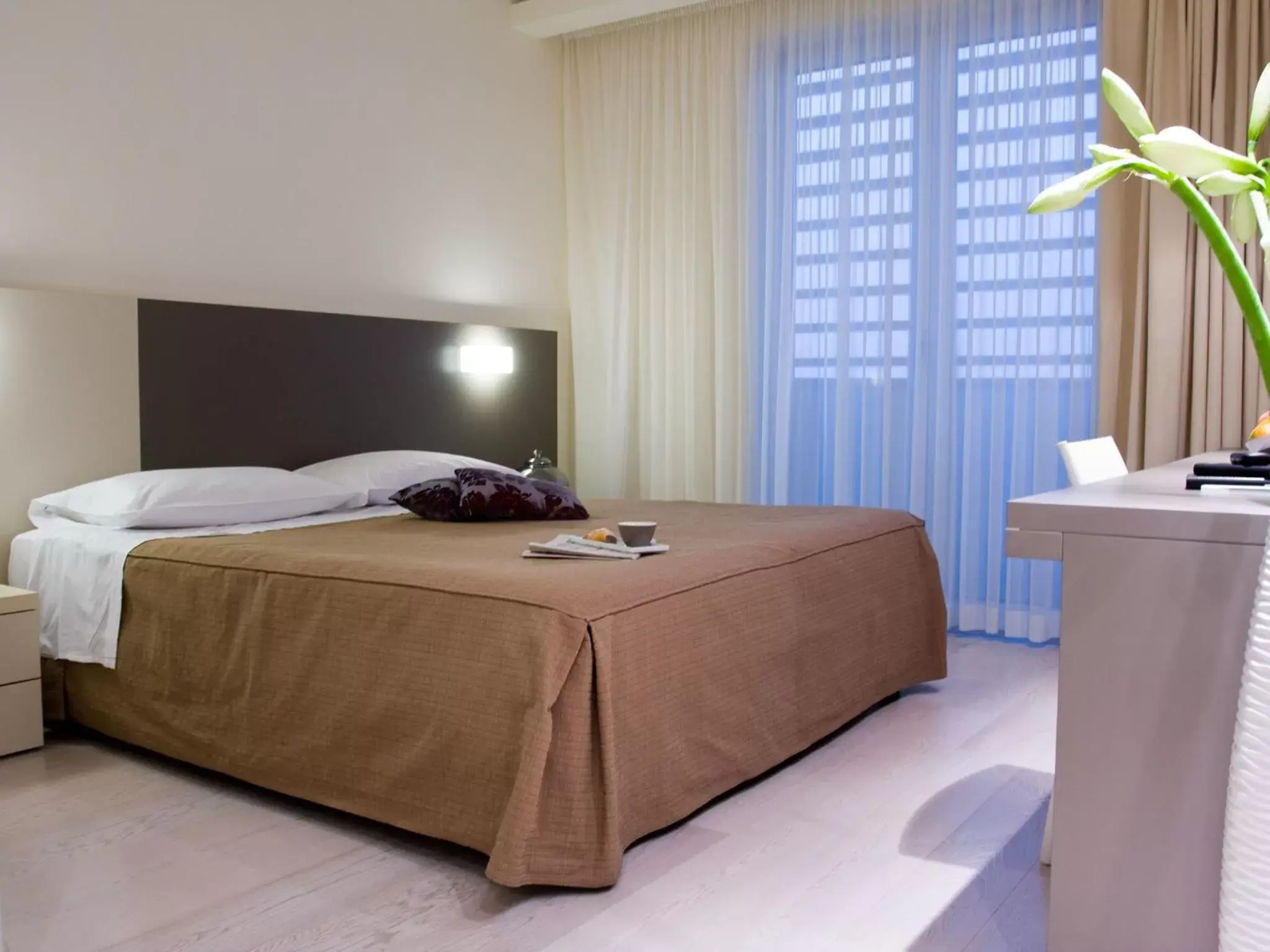 Family Room (2 Adults + 2 Children) in Hotel Cube Family Room (2 Adults + 2 Children) in Hotel Cube