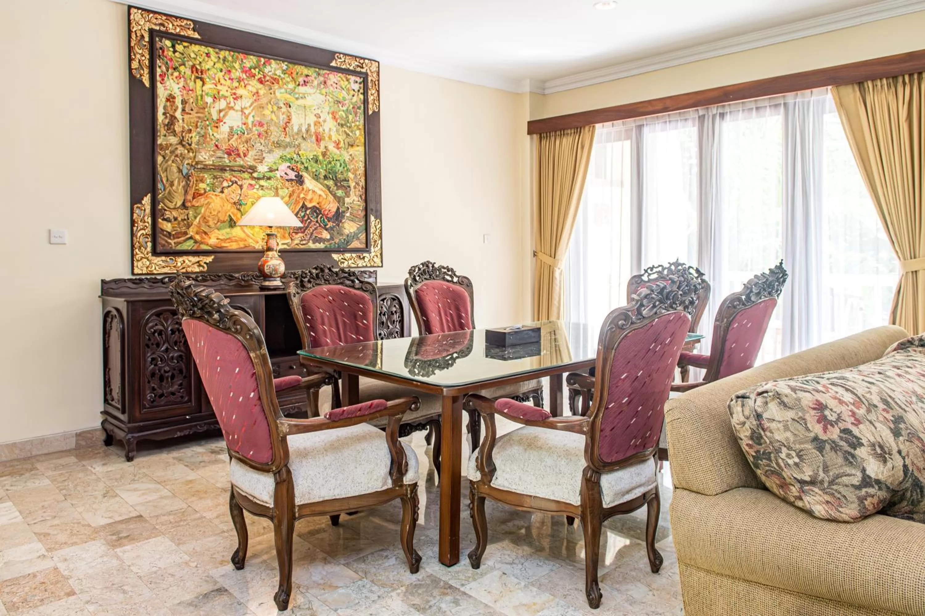 Living room in Hotel Kumala Pantai