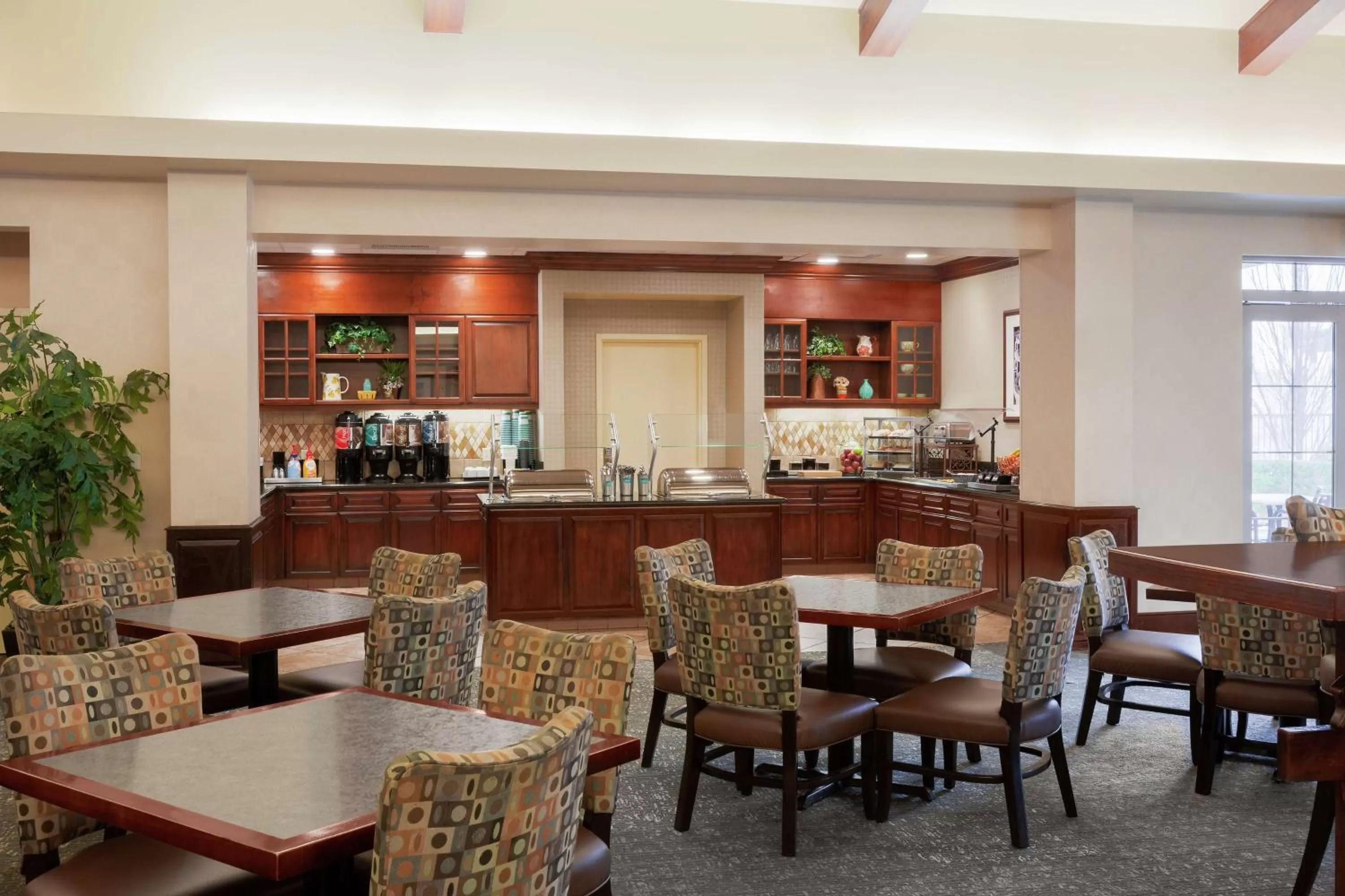 Dining area in Homewood Suites by Hilton Sacramento Airport-Natomas