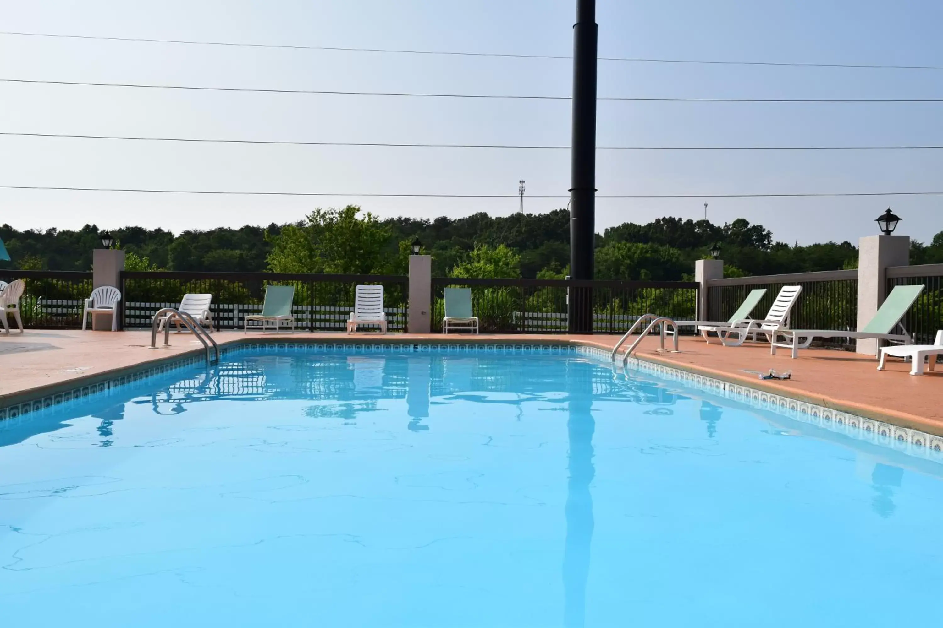Swimming Pool in Quality Inn Dandridge