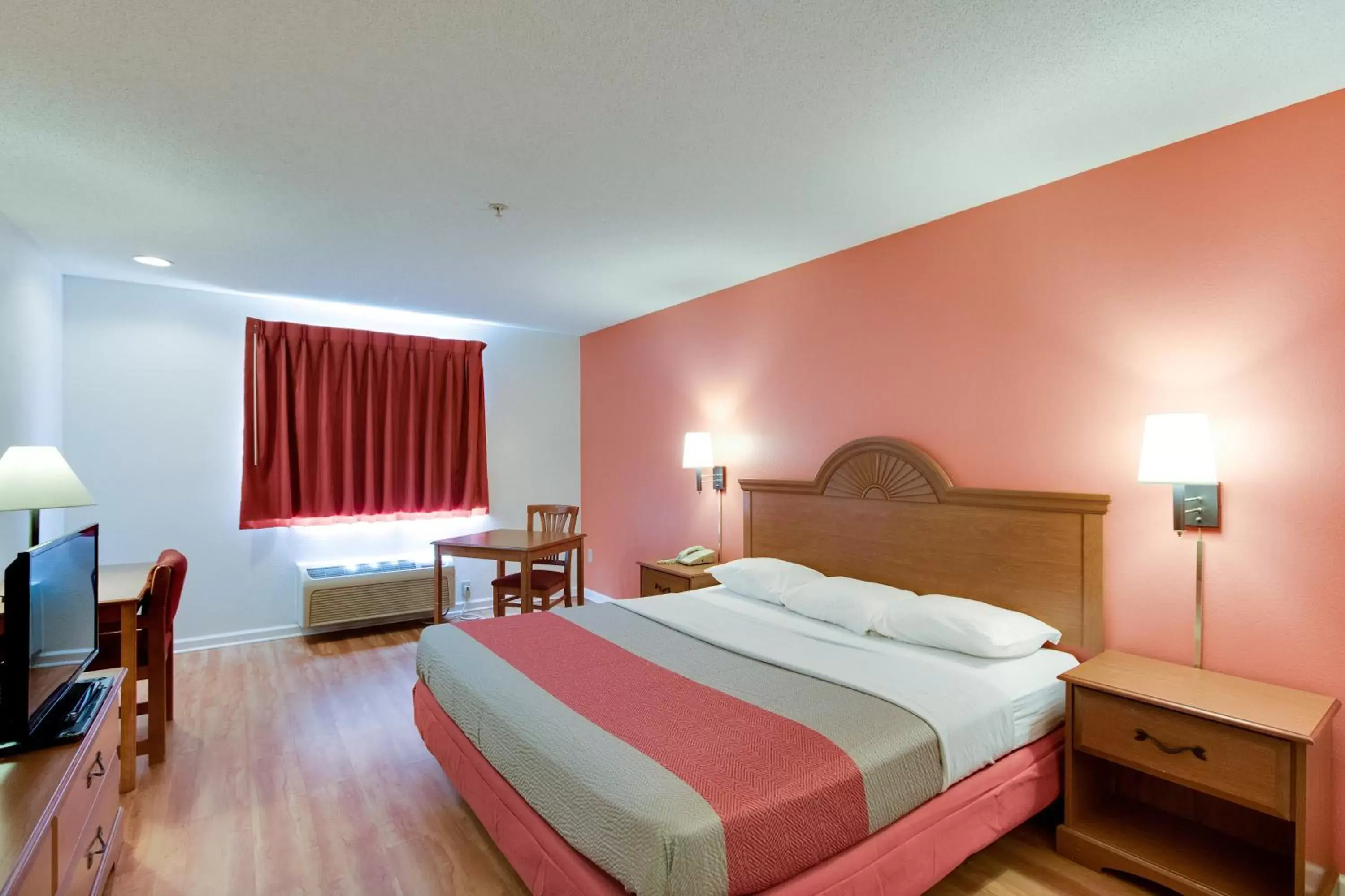 Bedroom, Bed in Motel 6-Hinesville, GA Bedroom, Bed in Motel 6-Hinesville, GA