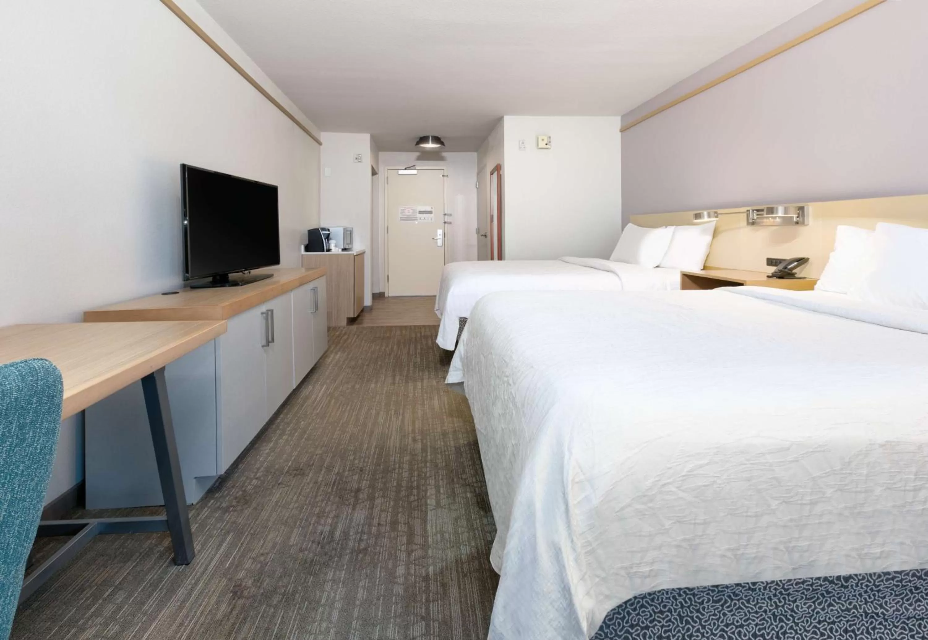 Bed in Hilton Garden Inn Irvine East/Lake Forest