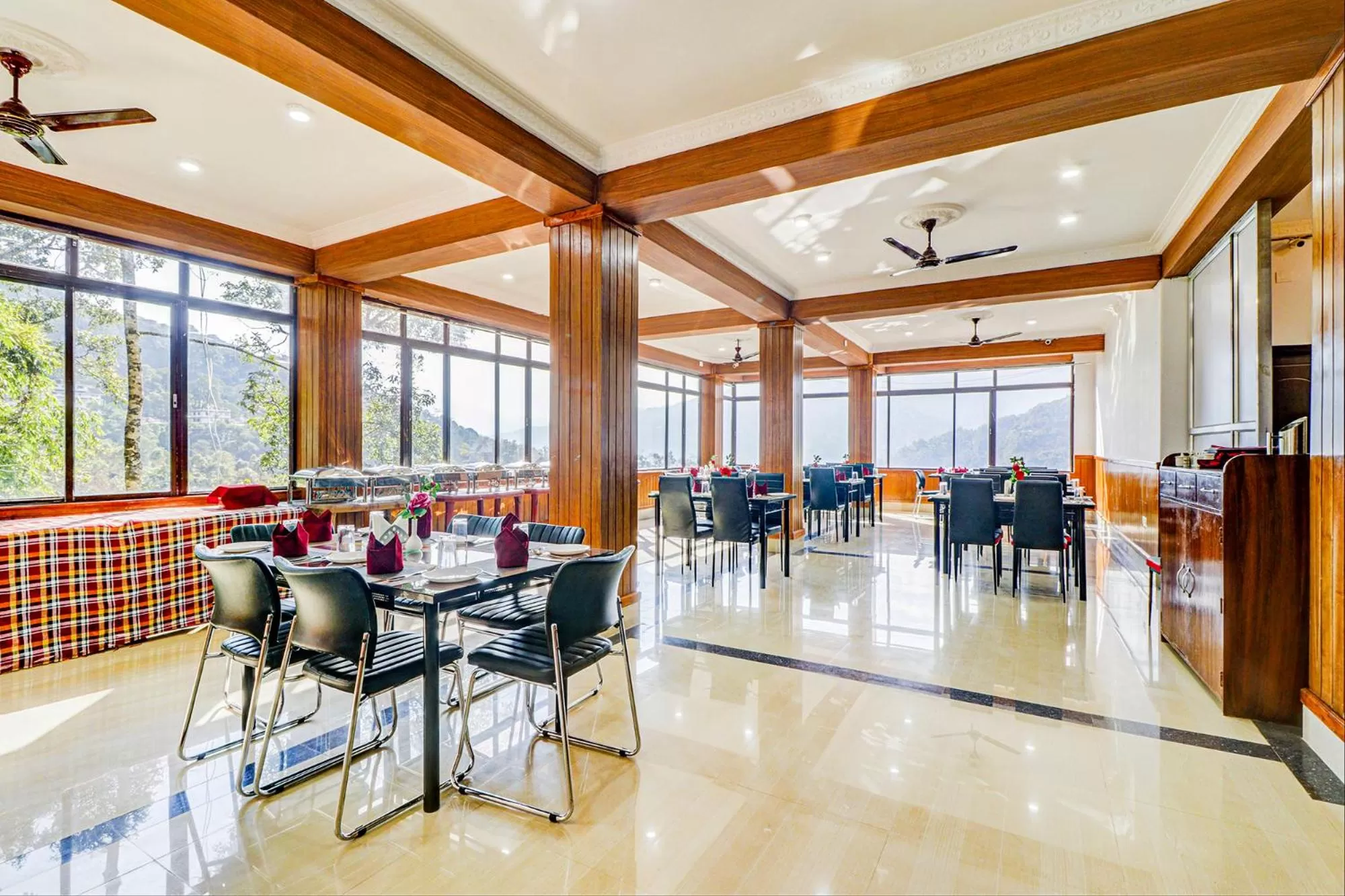 Continental breakfast, Restaurant/Places to Eat in FabHotel Greenery View Middle Lingding ICAR Road