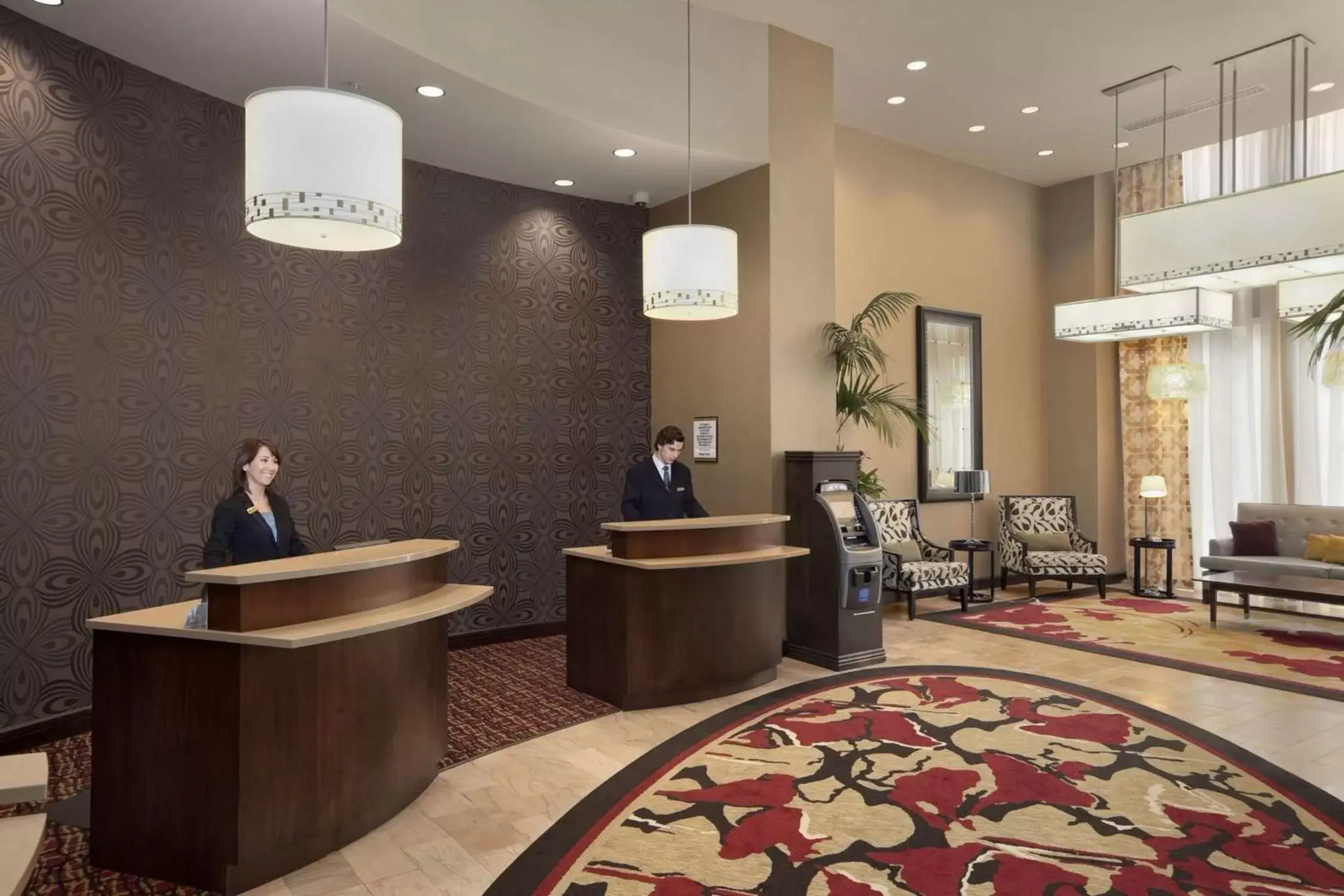Staff, Lobby/Reception in Embassy Suites Saint Louis - Downtown
