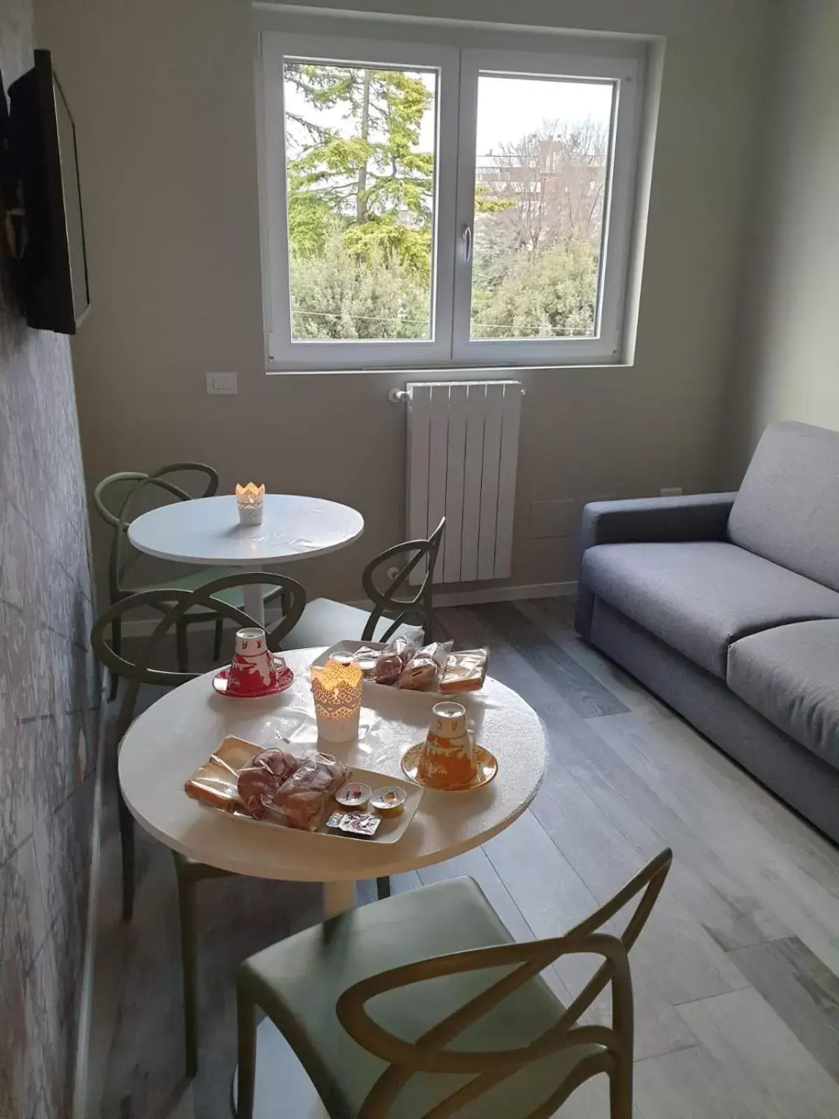 Seating area, Dining Area in Garibaldi House - B&B Luxury