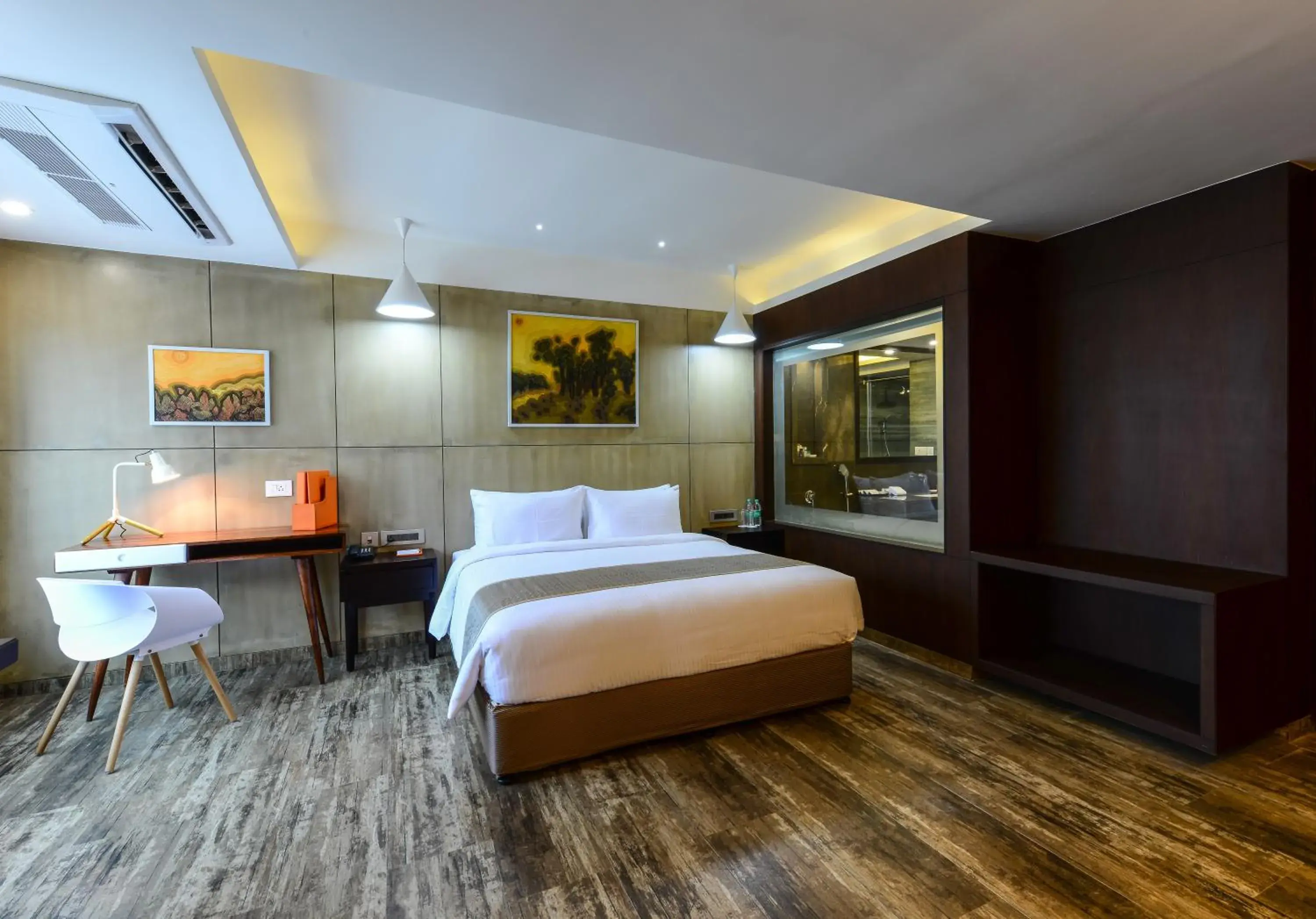 Bedroom, Bed in Howard Johnson Kolkata