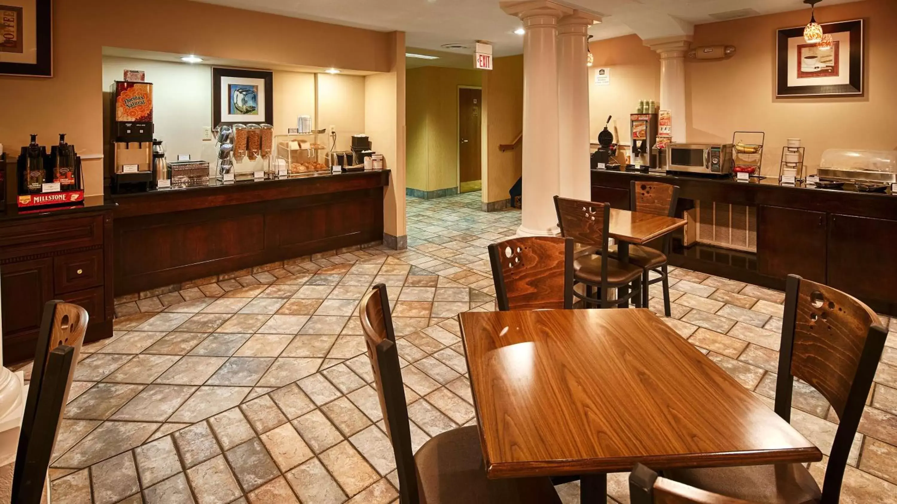 On site, Restaurant/Places to Eat in Best Western San Marcos