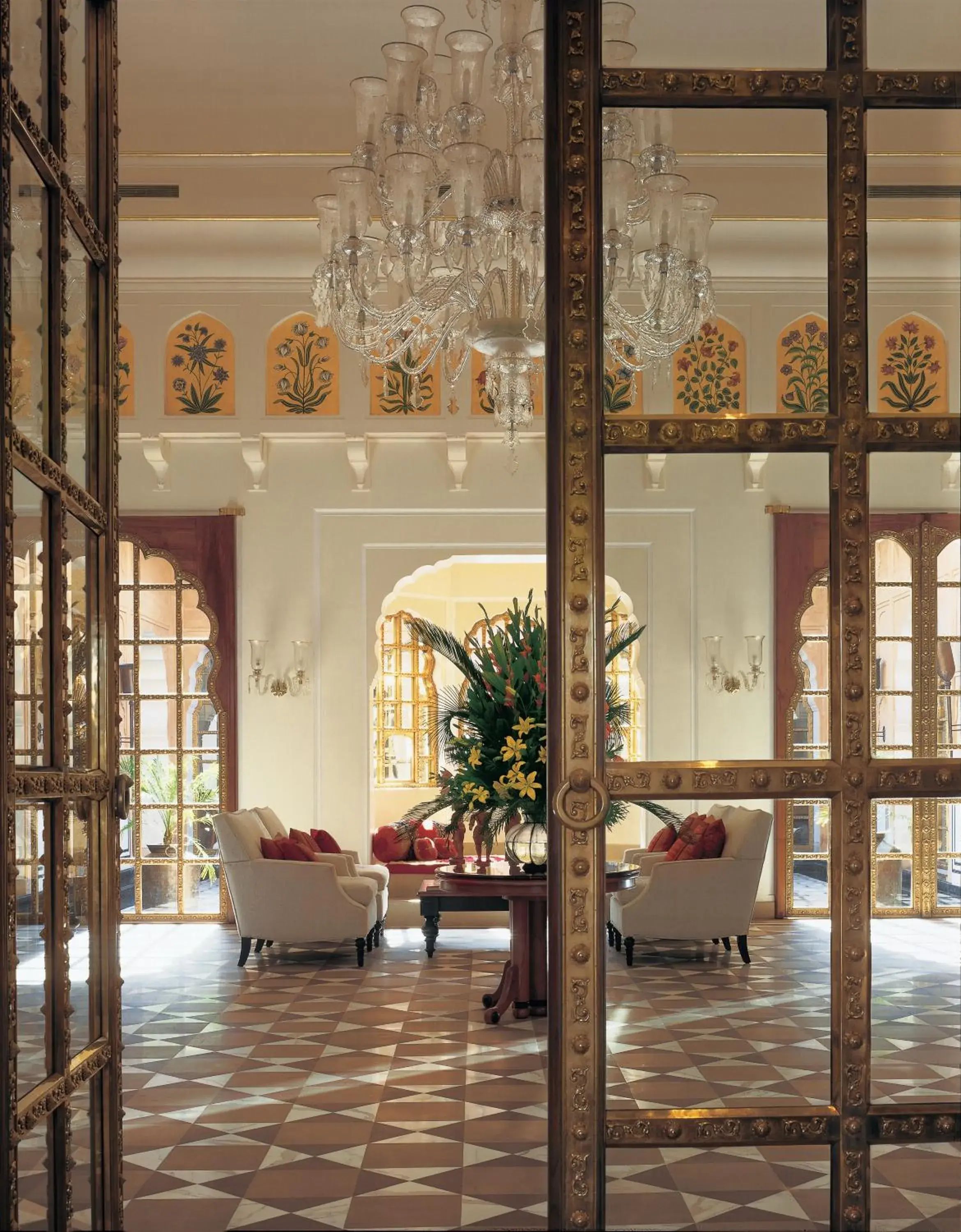 Lounge or bar in The Oberoi Rajvilas Jaipur Lounge or bar in The Oberoi Rajvilas Jaipur
