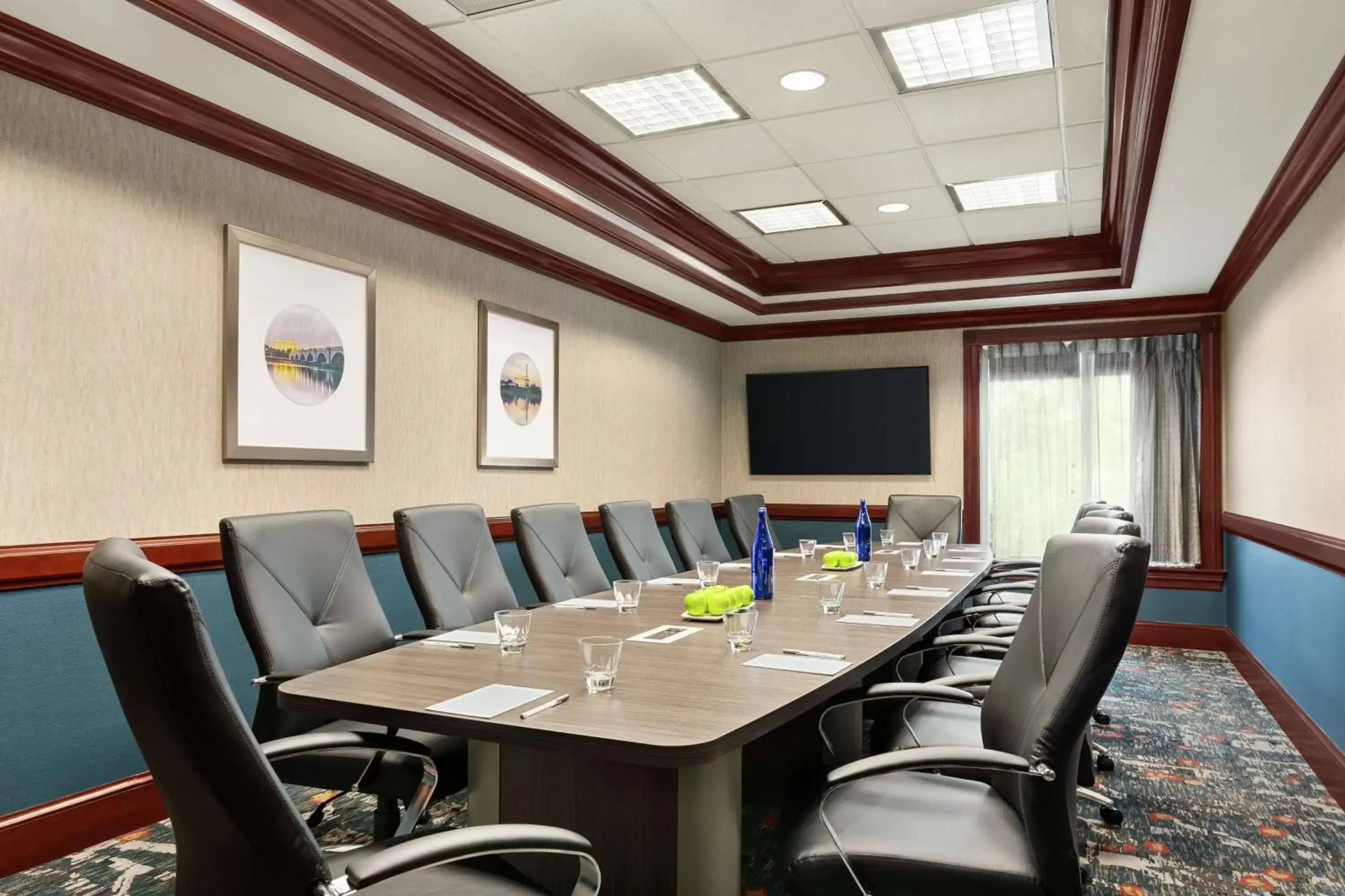 Meeting/conference room in Hampton Inn Dulles/Cascades
