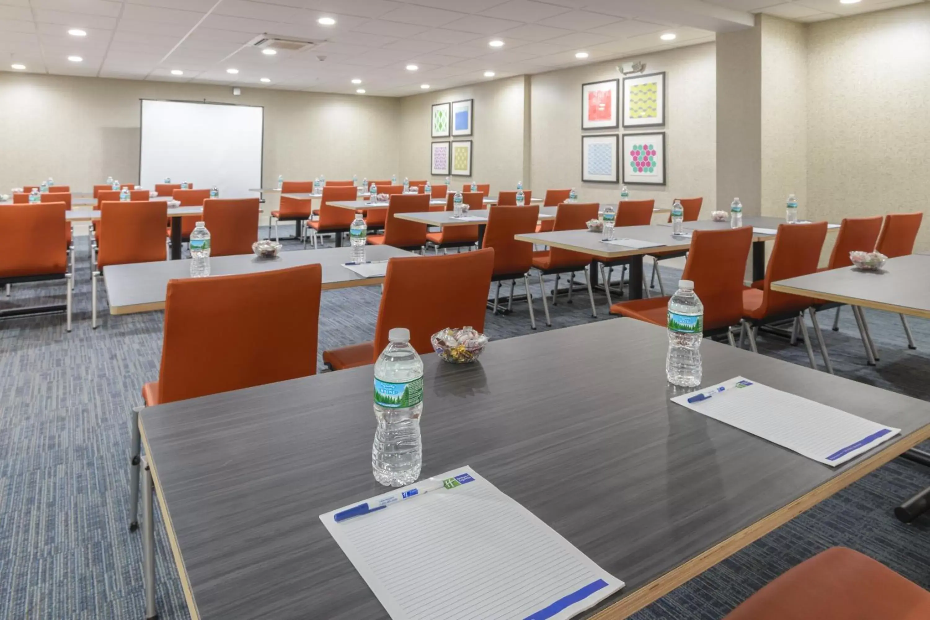 Meeting/conference room, Restaurant/Places to Eat in Holiday Inn Express Southington, an IHG Hotel