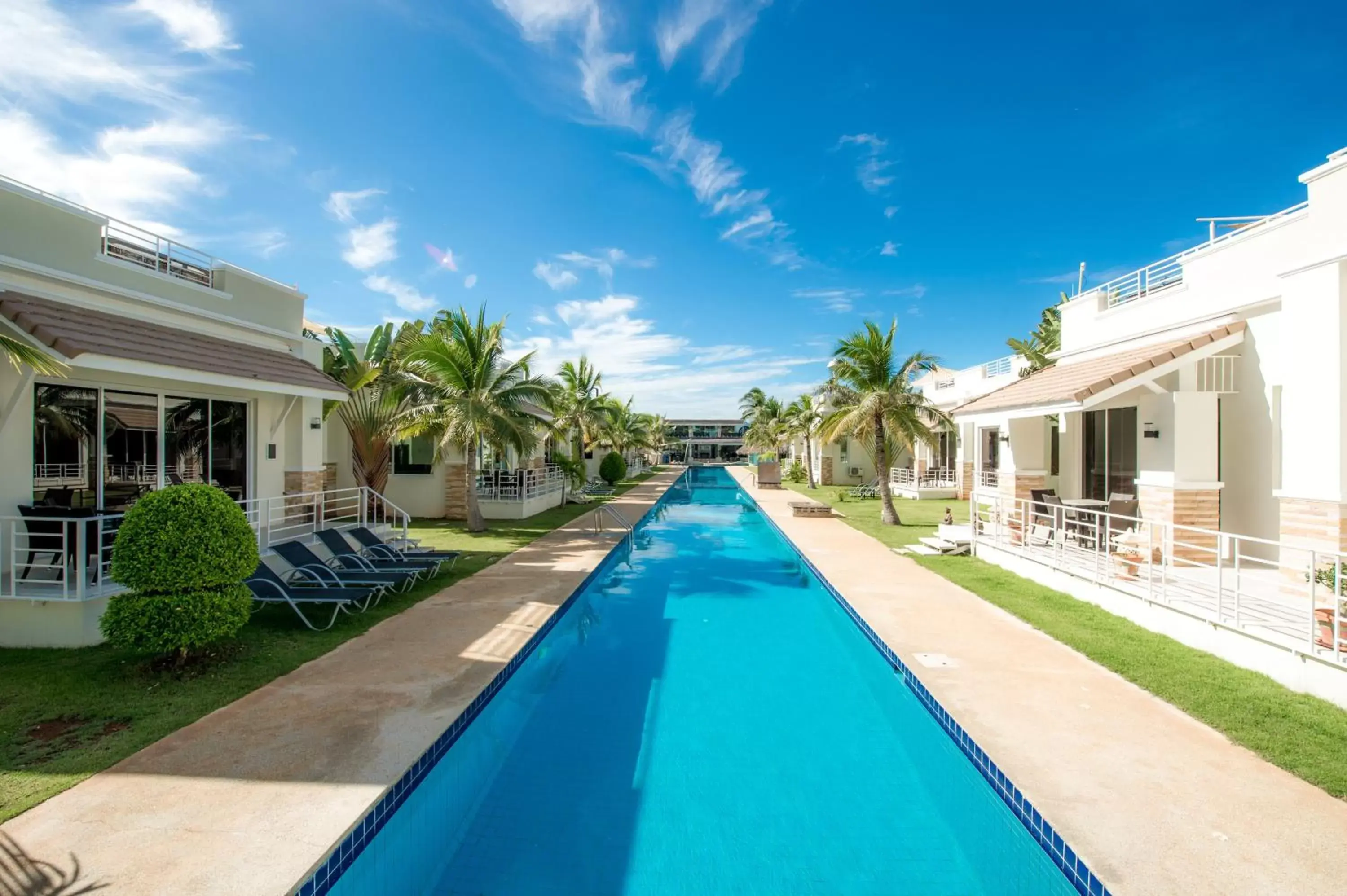 Swimming pool, Property Building in Oriental Beach Pearl Resort
