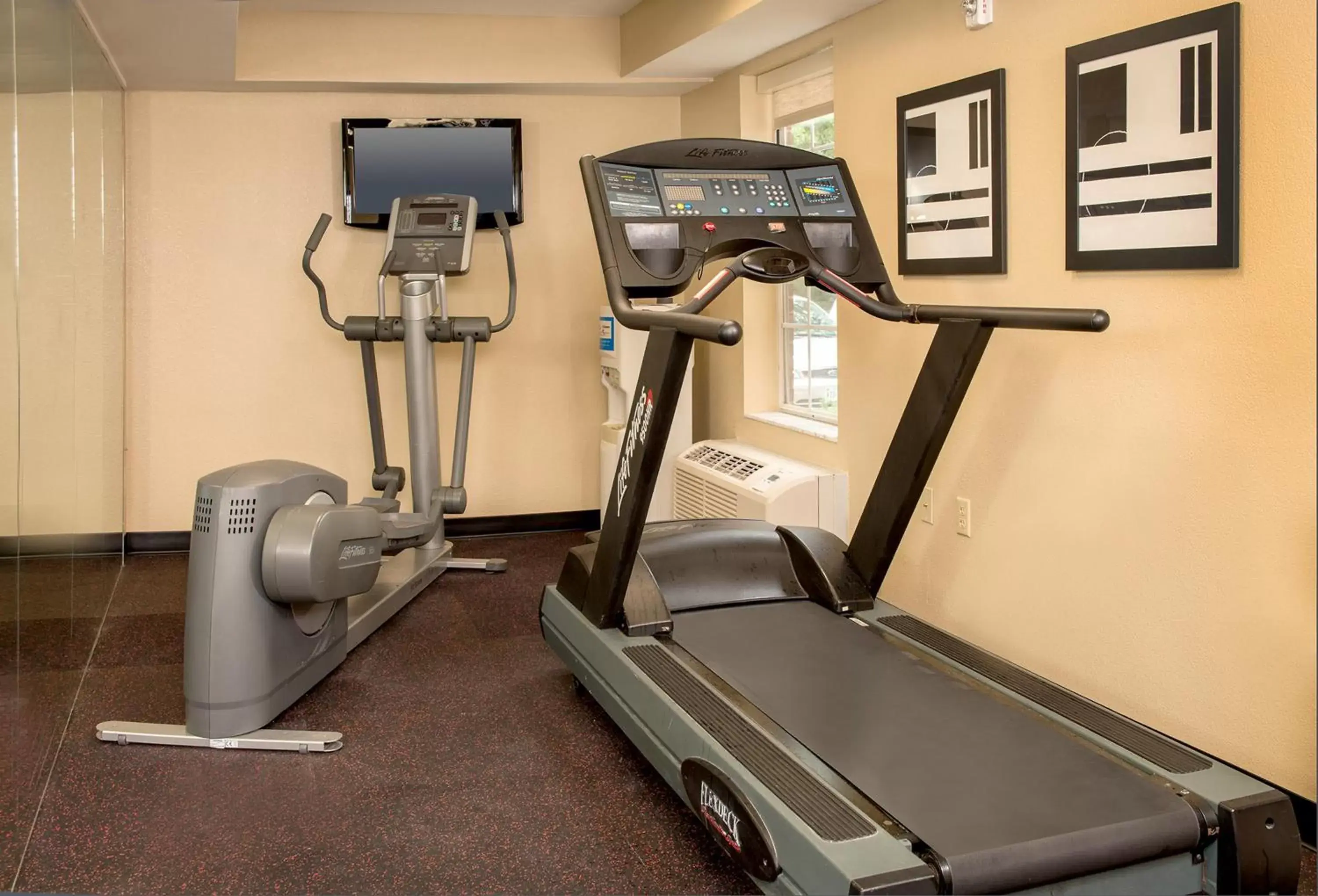 Fitness centre/facilities, Fitness Center/Facilities in Extended Stay America Suites - Newport News - Yorktown