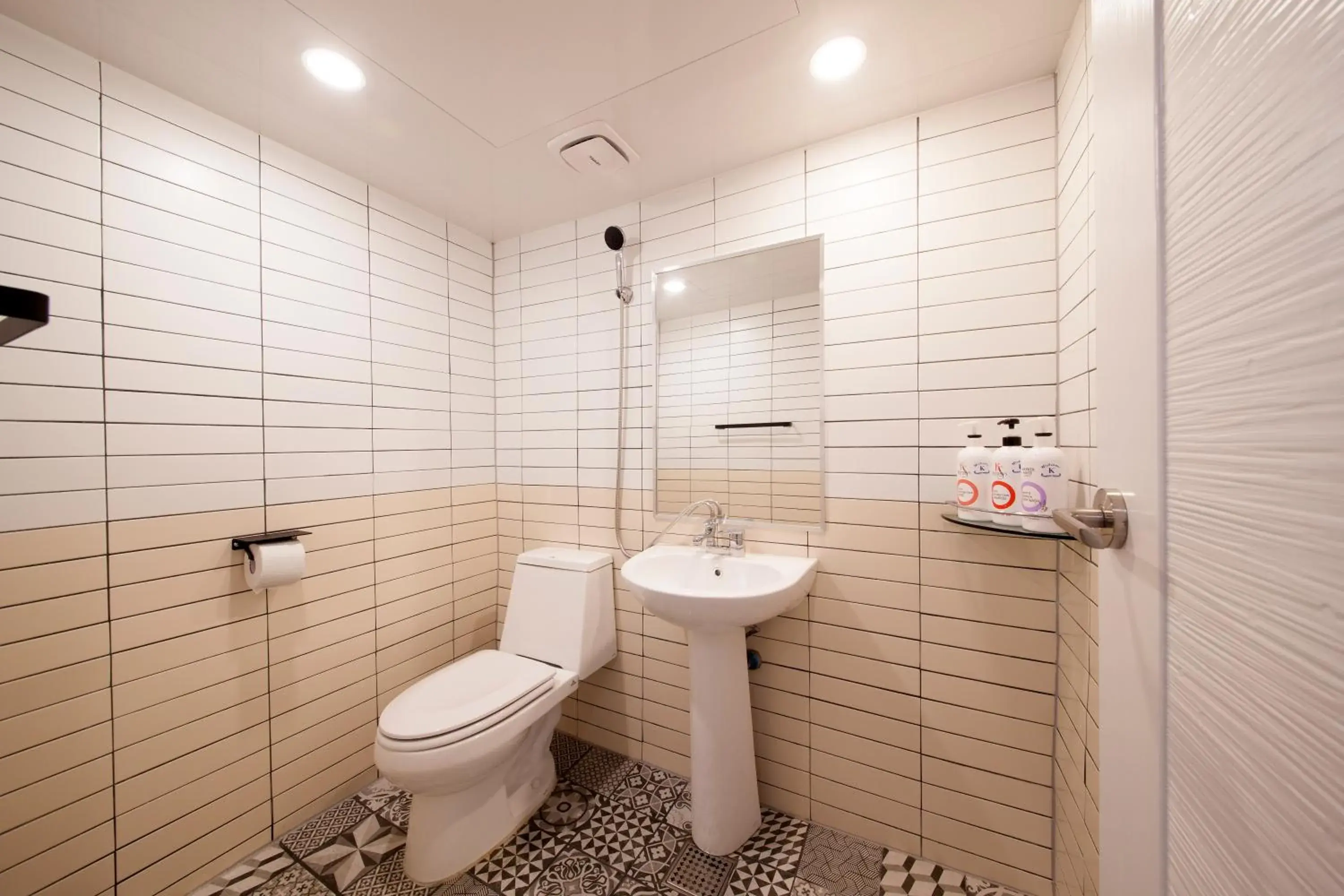 Bathroom in K Guesthouse Seomyeon
