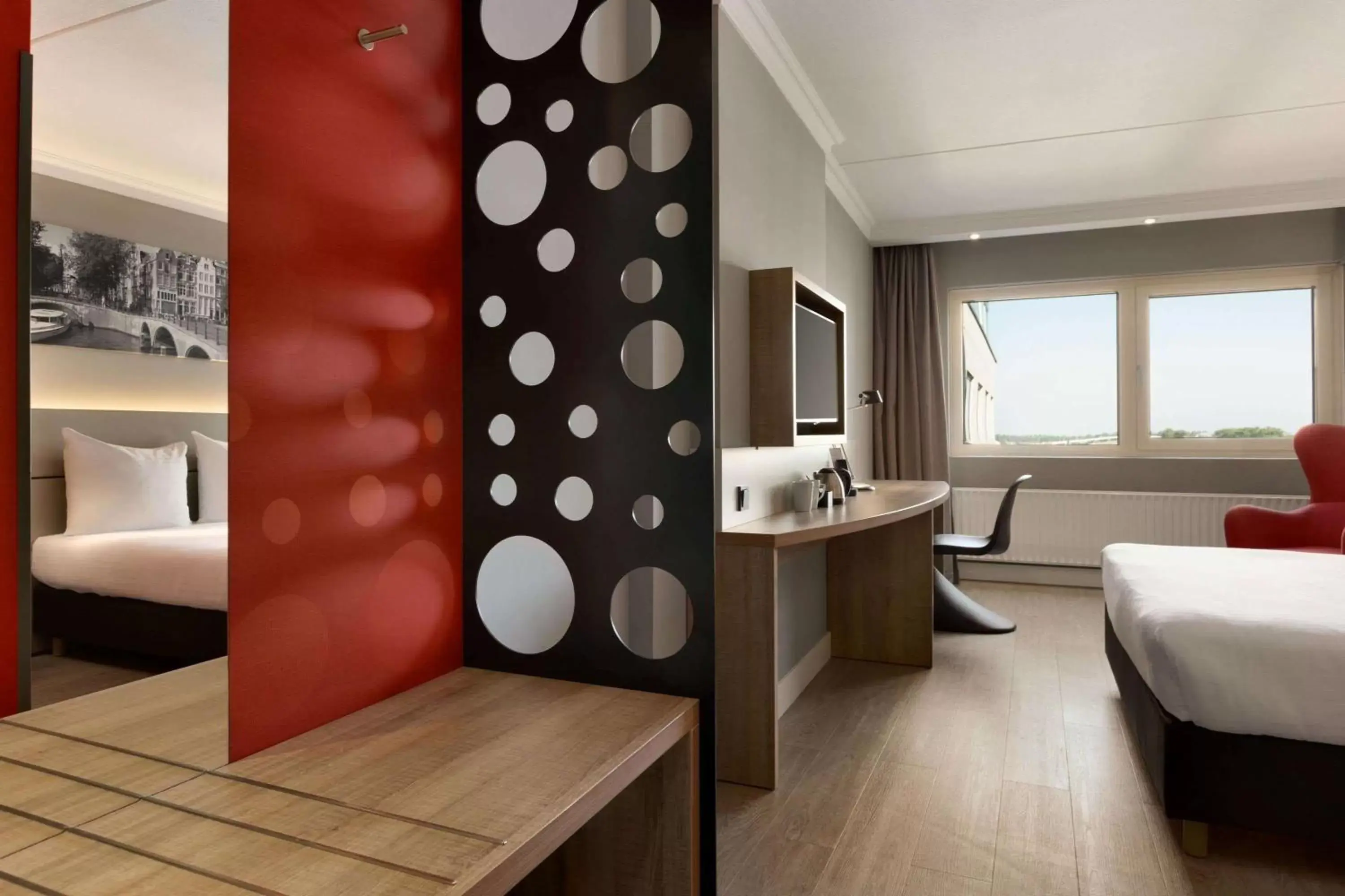 Photo of the whole room, Bathroom in Ramada by Wyndham Amsterdam Airport Schiphol