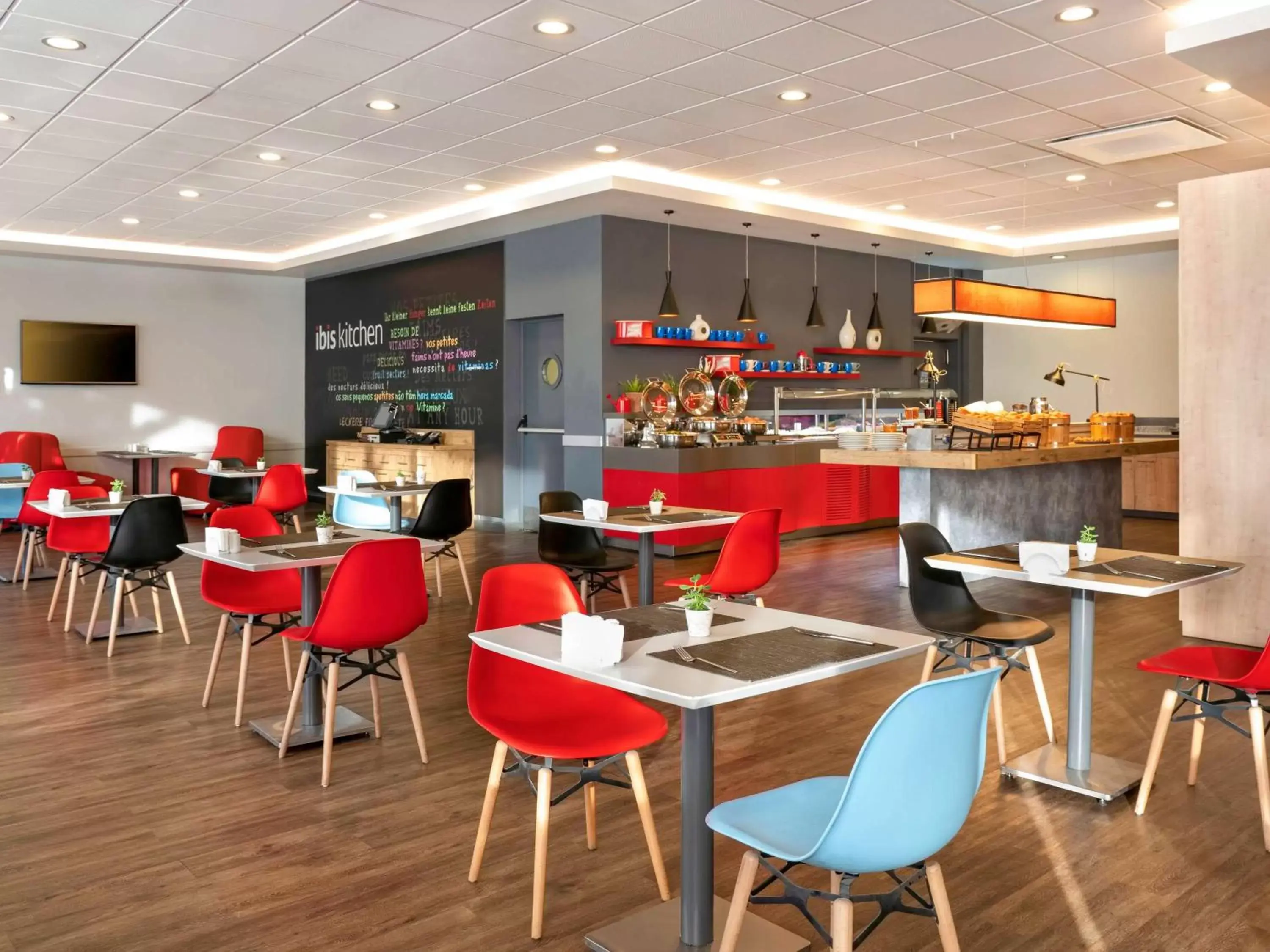 Restaurant/places to eat, Lounge/Bar in ibis Ankara Airport Hotel