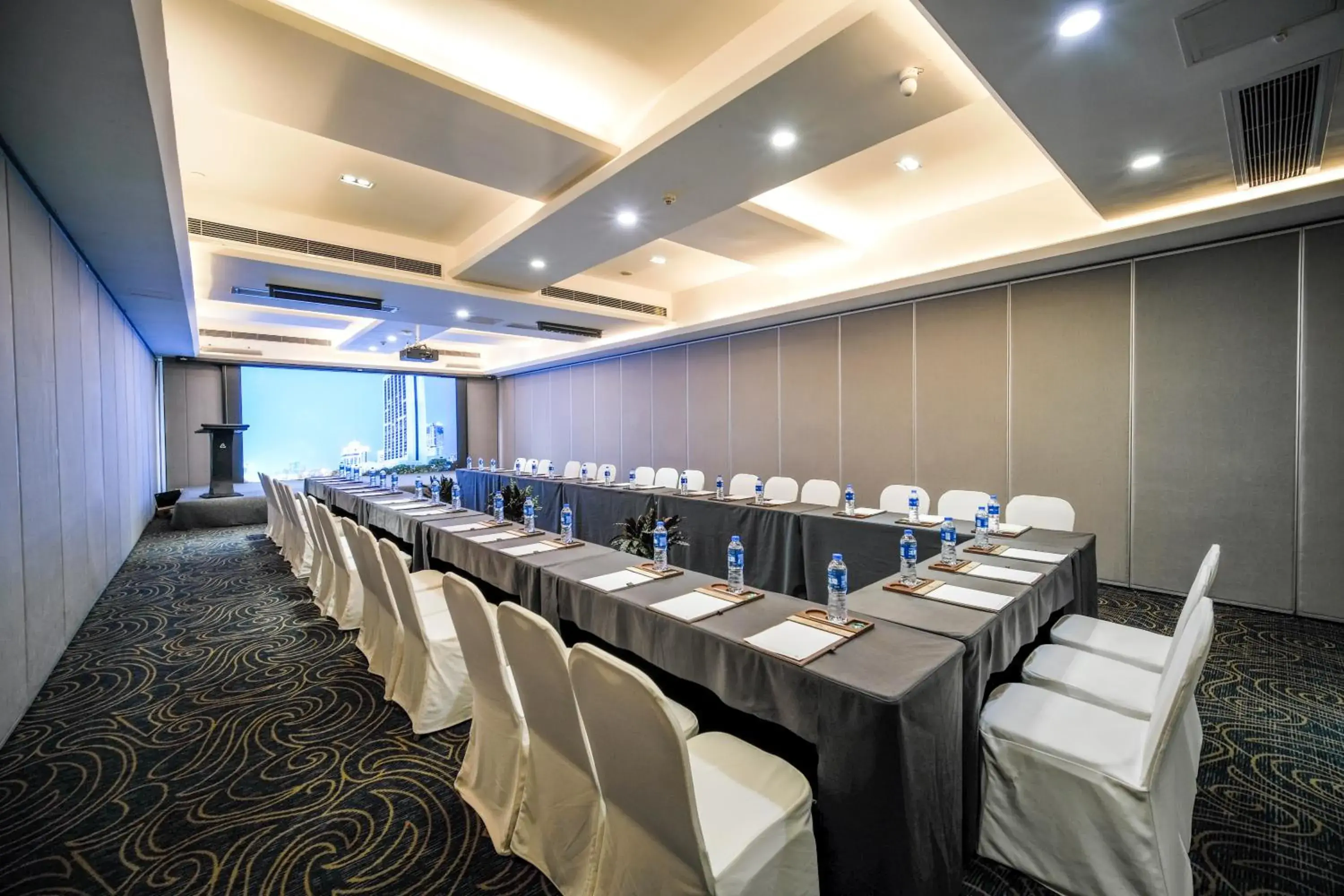 Meeting/conference room in Grand Skylight Hotel Shenzhen (Huaqiang NorthBusiness Zone)
